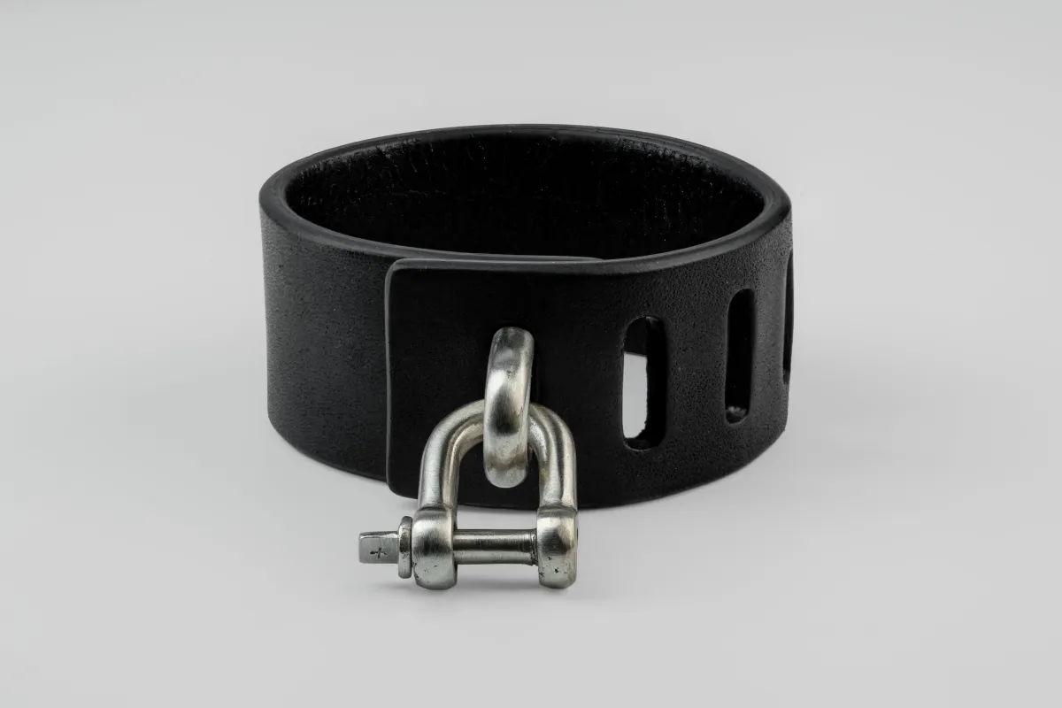 Restraint Charm Bracelet (30mm, MZ+BLK) sold by Parts of Four