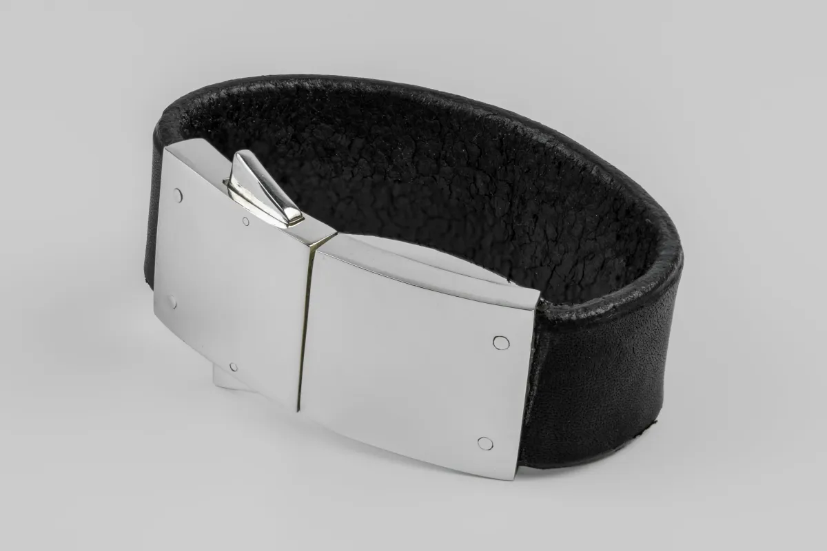 Box Lock Bracelet v2 (BLK+PA) sold by Parts of Four