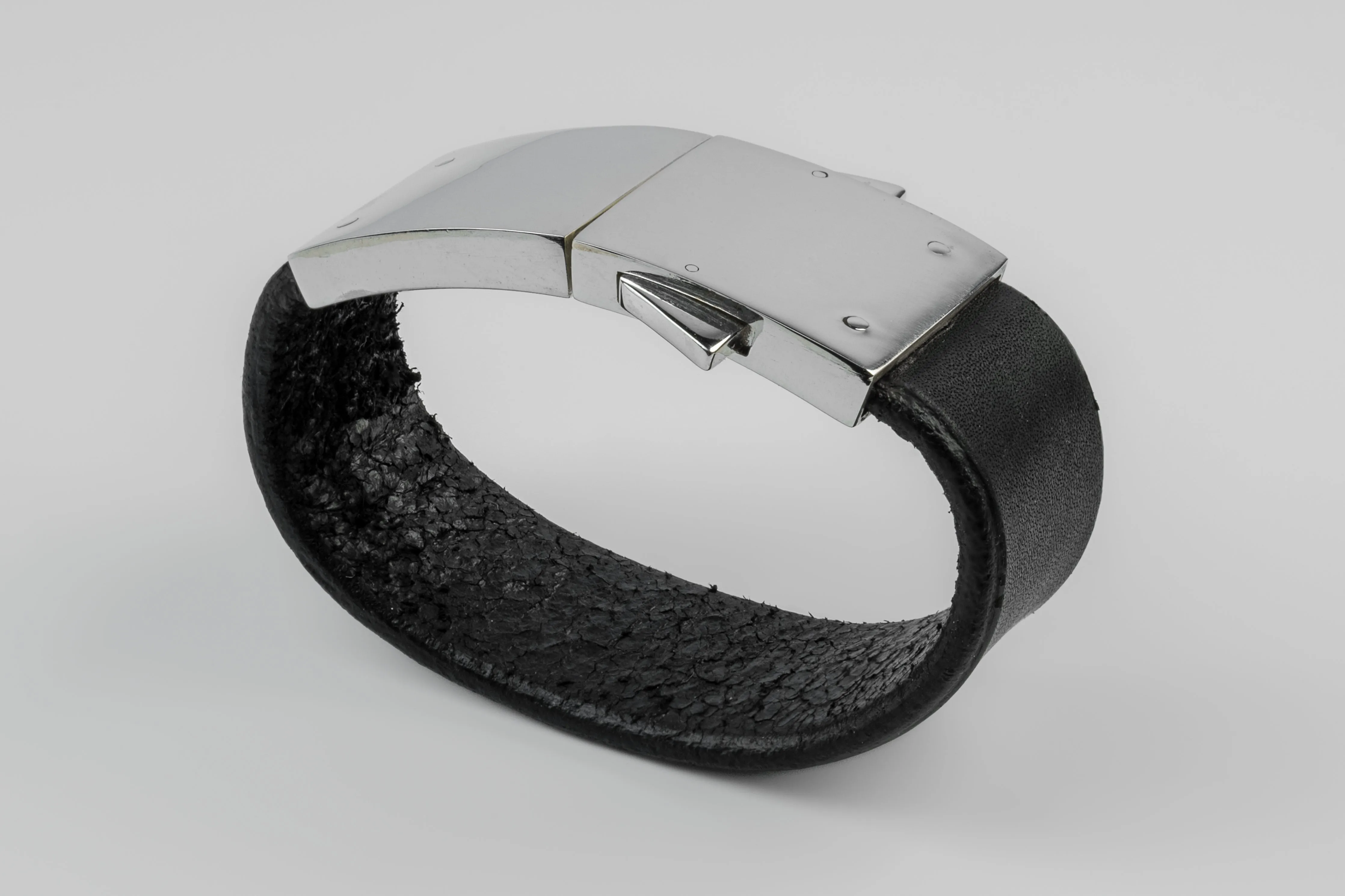 Box Lock Bracelet v2 (BLK+PA) sold by Parts of Four product image thumbnail 2