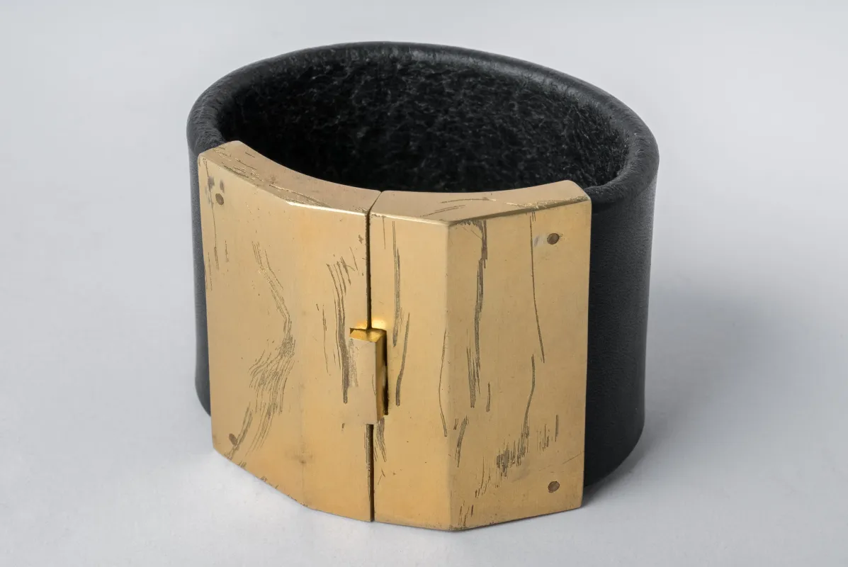 Box Lock Bracelet (Facet, Wide, BLK+AG) sold by Parts of Four