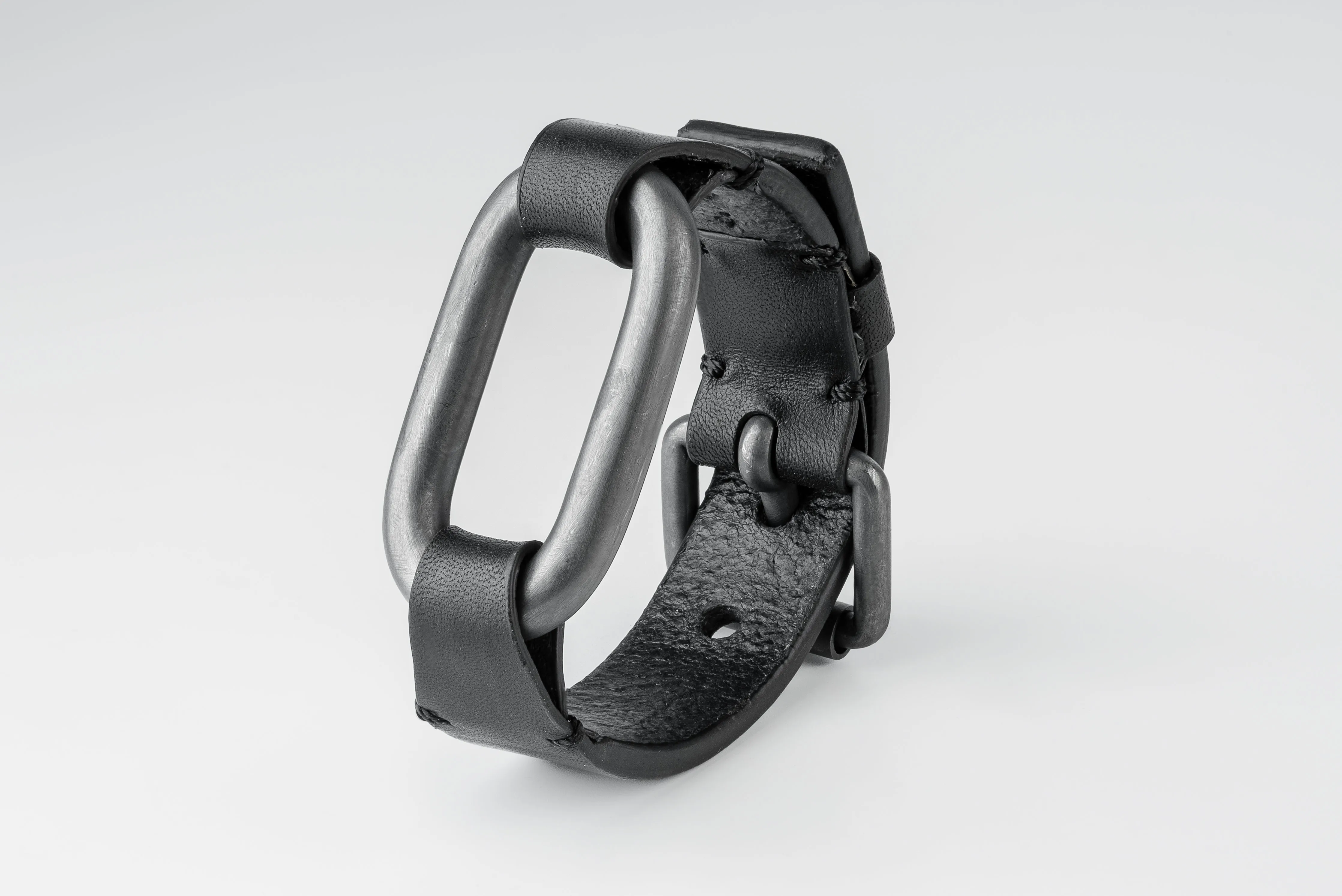 Link Gauntlet (1 Link, KA+BLK) sold by Parts of Four product image thumbnail 2