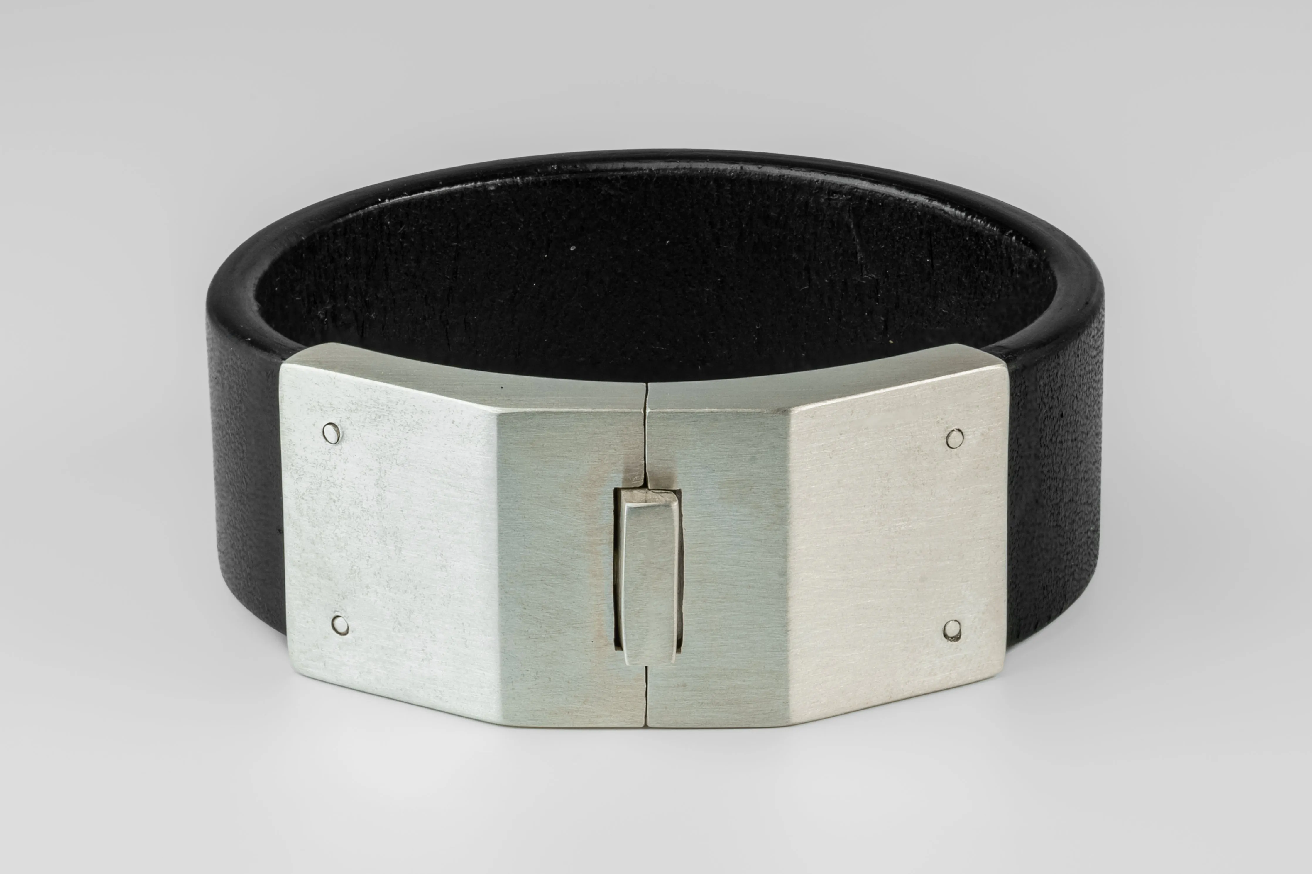 Box Lock Bracelet (Facet, Narrow, BLK+MA) sold by Parts of Four product image thumbnail 3