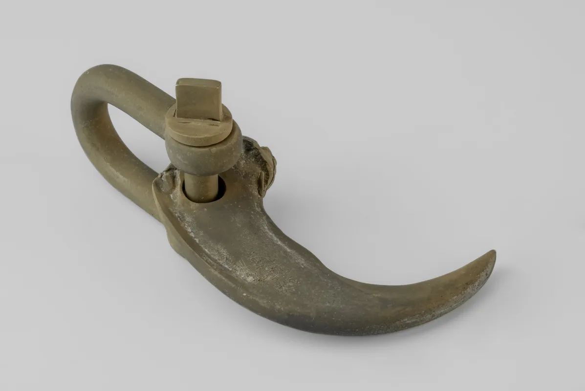 Bear Claw Charm (v1, UAS) sold by Parts of Four