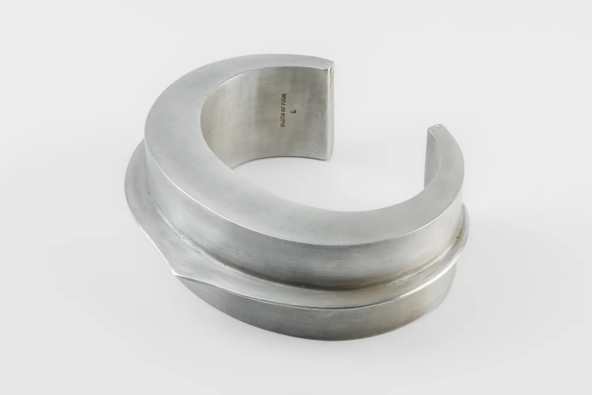 Crescent Folded Bracelet (Distortion Blade, 1 fold, 30mm, AS) sold by Parts of Four