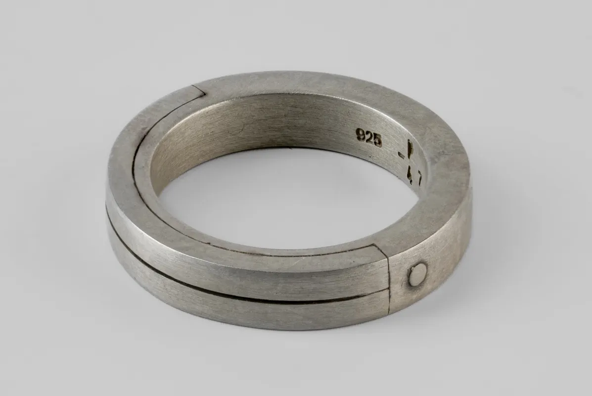 Sistema Ring (Line, 4mm, DA) sold by Parts of Four