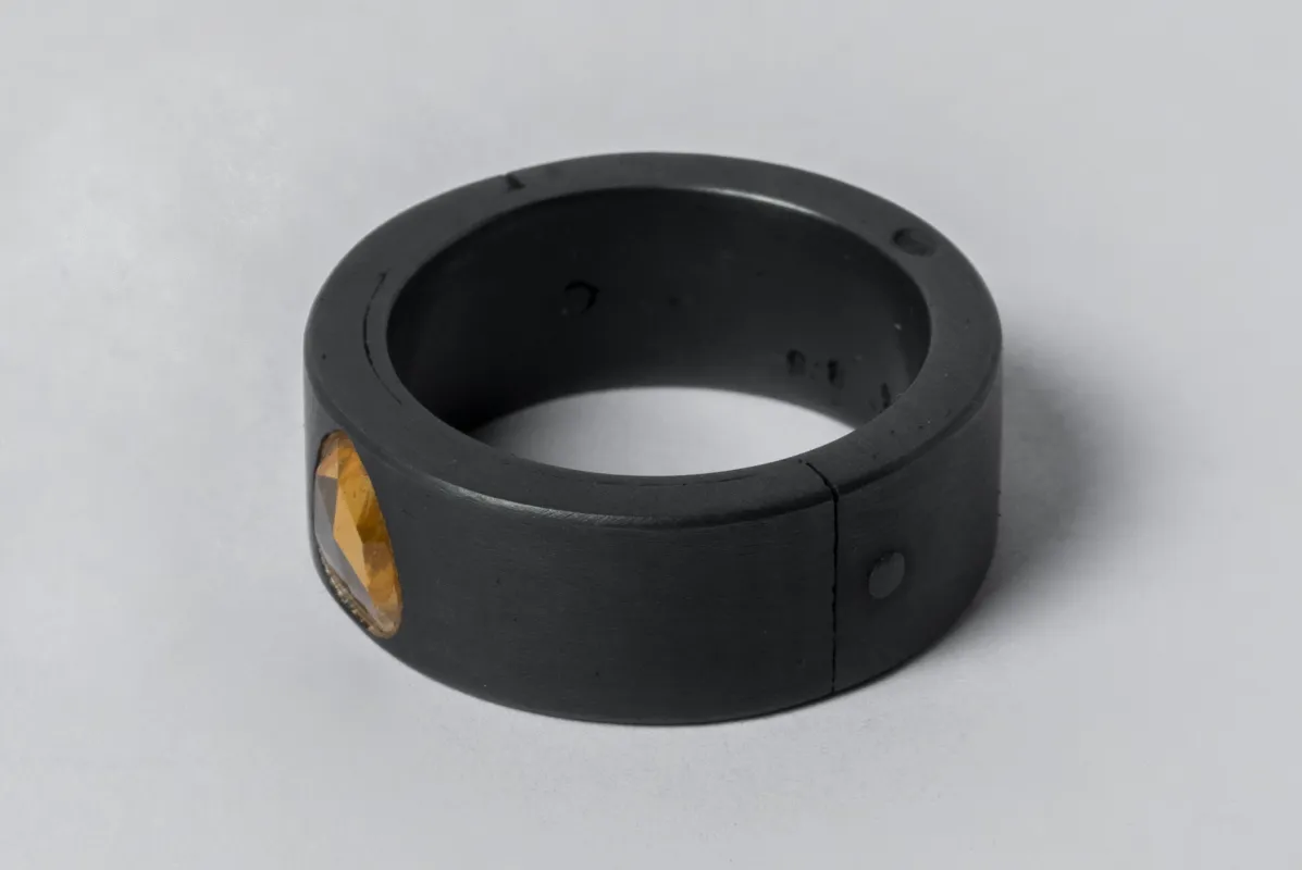 Sistema Ring (0.8 CT, Orange Sapphire Faceted Slab, 9mm, KA+OSAF) sold by Parts of Four