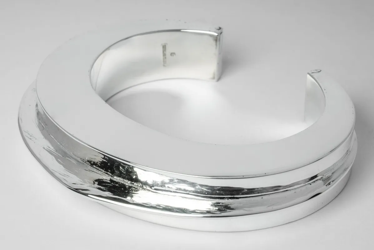 Crescent Folded Bracelet (Distortion Blade, 1 fold, 15mm, YS) sold by Parts of Four