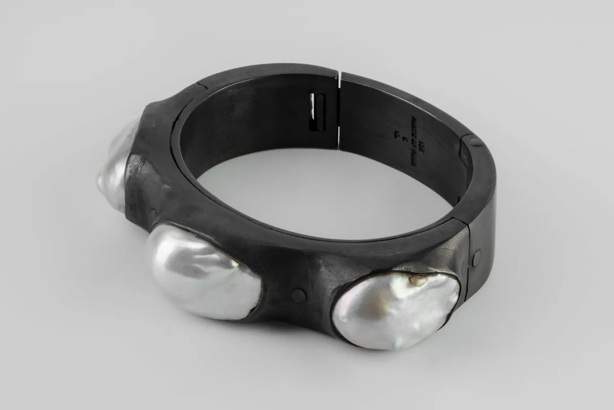 Sistema Bracelet v2 (Terrestrial Surfaced, 3-White Pearl, 17mm, KA+WPRL) sold by Parts of Four