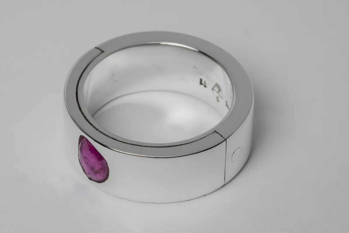 Sistema Ring (0.6 CT, Single Ruby Slice, 9mm, PA+RUB) sold by Parts of Four