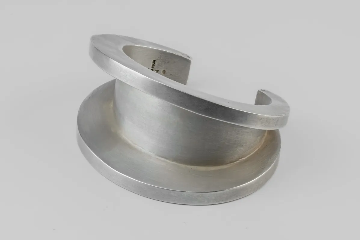 Crescent Channel Bracelet (Radiant Expansion, 15-50mm, DA) sold by Parts of Four