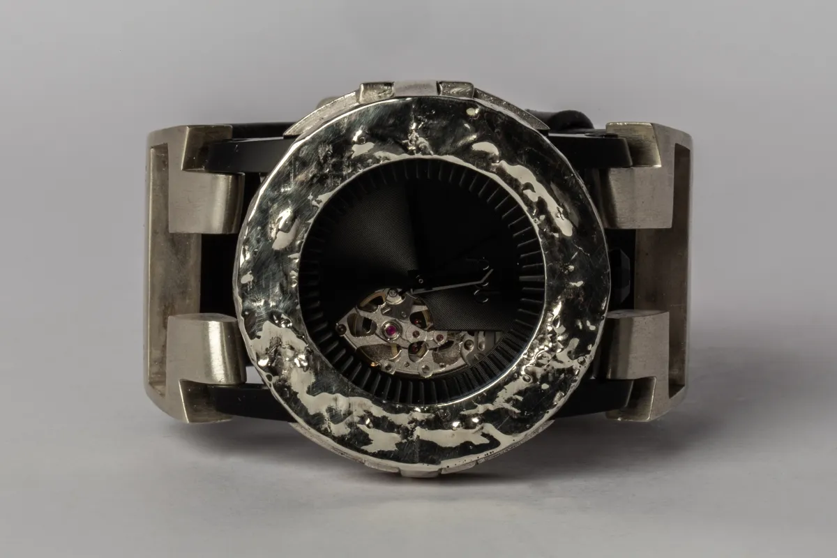 P4—FOB Watch #200 (Case, Hyperstrap-T [Buckle], Phantom, MA10KW-MA-NG) sold by Parts of Four