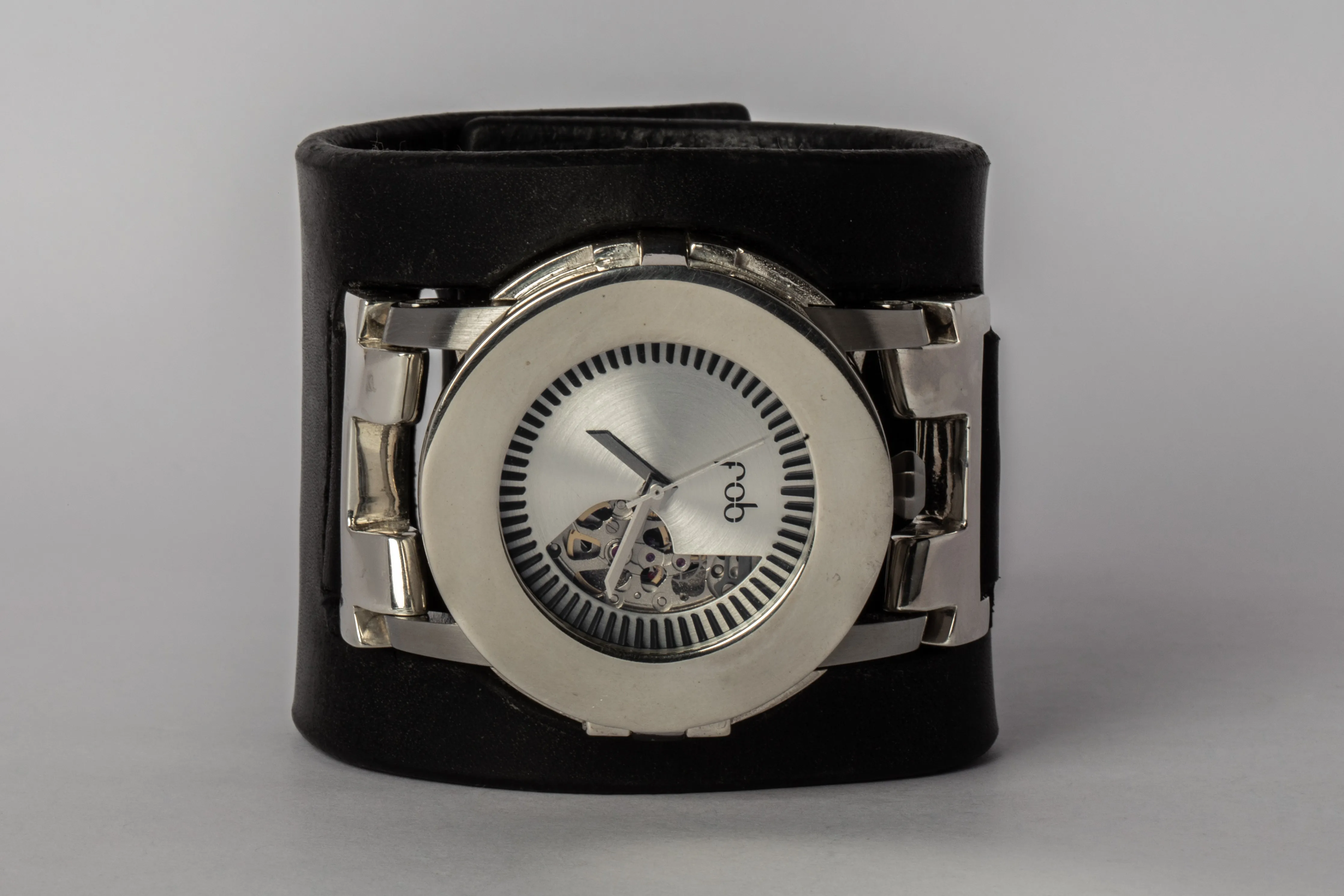 P4—FOB Watch #169 (Case, Restraint, Oblivion, PA-PA-NG) sold by Parts of Four