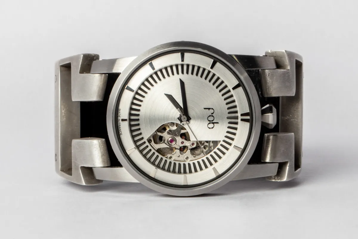 P4—FOB Watch #405 (Hyperstrap-T [Studs], Oblivion, DA-NG) sold by Parts of Four