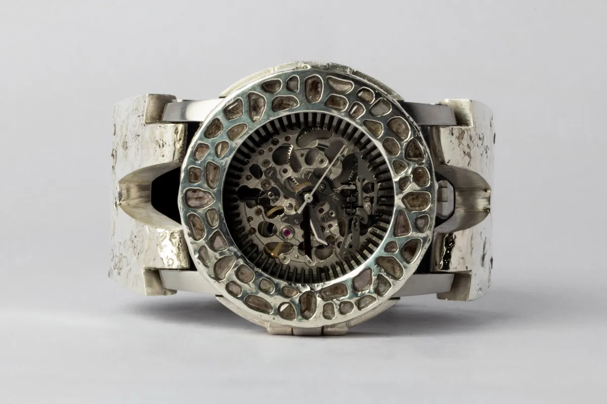 P4—FOB Watch #546 (Case [Mega Pavé], Hyperstrap-V [Buckle], Silver Skeleton, MA10KW+DIA-MA10KW-NG) sold by Parts of Four