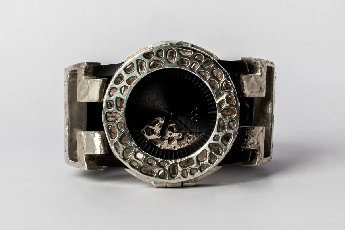 P4—FOB Watch #1252 (Case [Mega Pavé], Hyperstrap-T [Studs], Phantom, MA10KW+DIA-MA10KW-NG) sold by Parts of Four