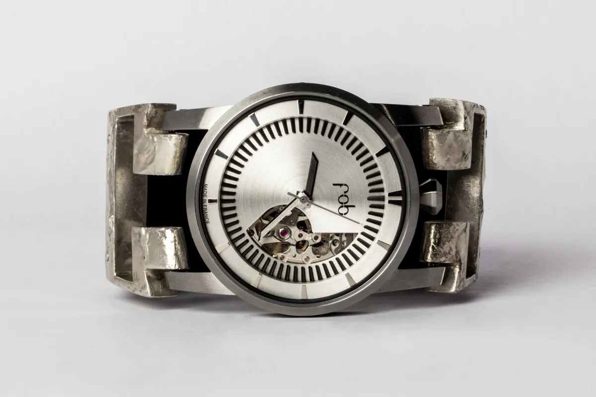 P4—FOB Watch #417 (Hyperstrap-T [Studs], Oblivion, MA10KW-NG) sold by Parts of Four