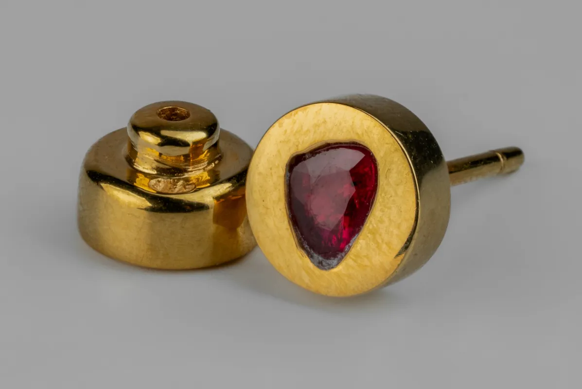 Stud Earring (0.2 CT, Ruby Slice, YGA+RUB) sold by Parts of Four