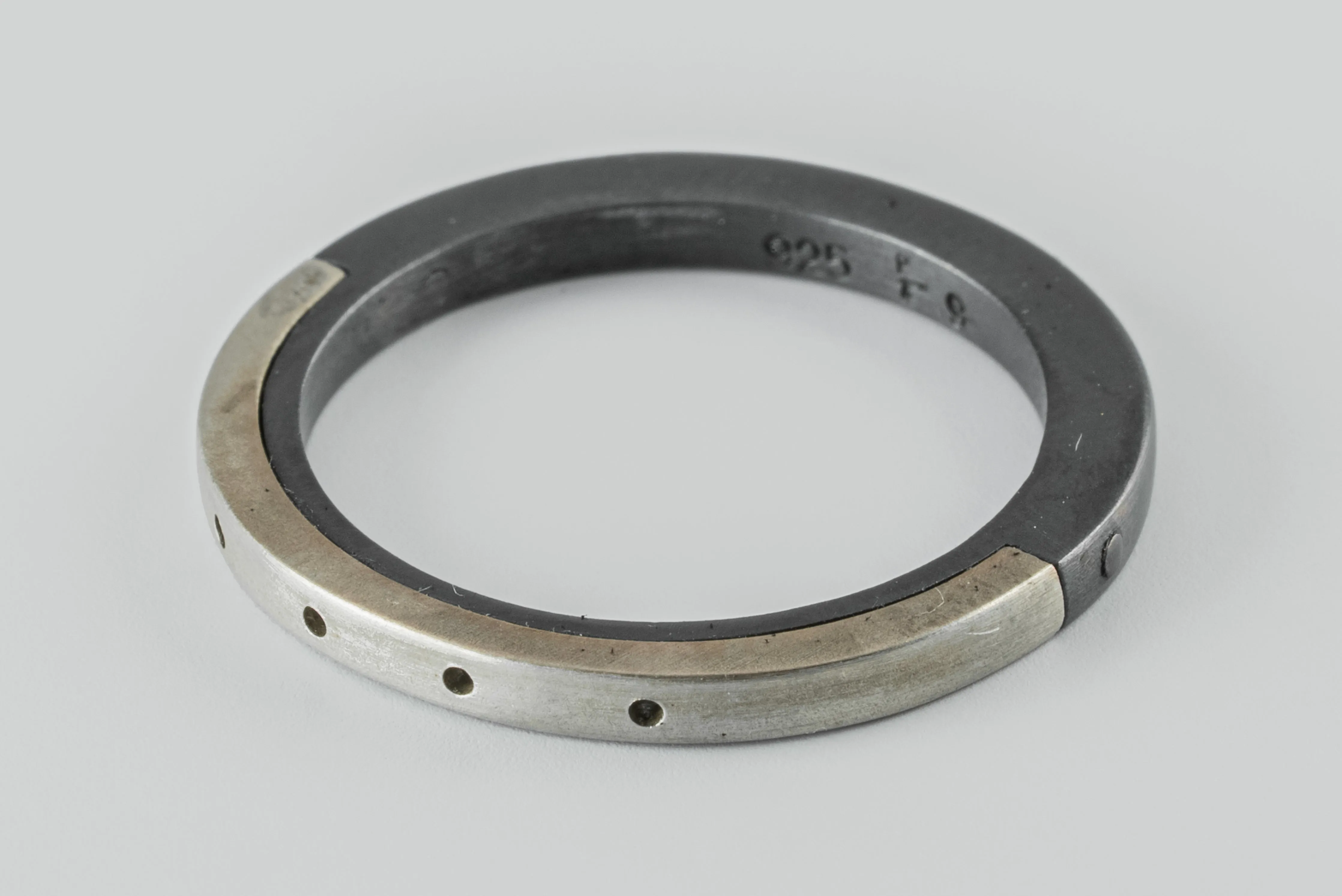 Sistema Ring (4-Hole, 2mm, KA+DA) sold by Parts of Four product image thumbnail 3