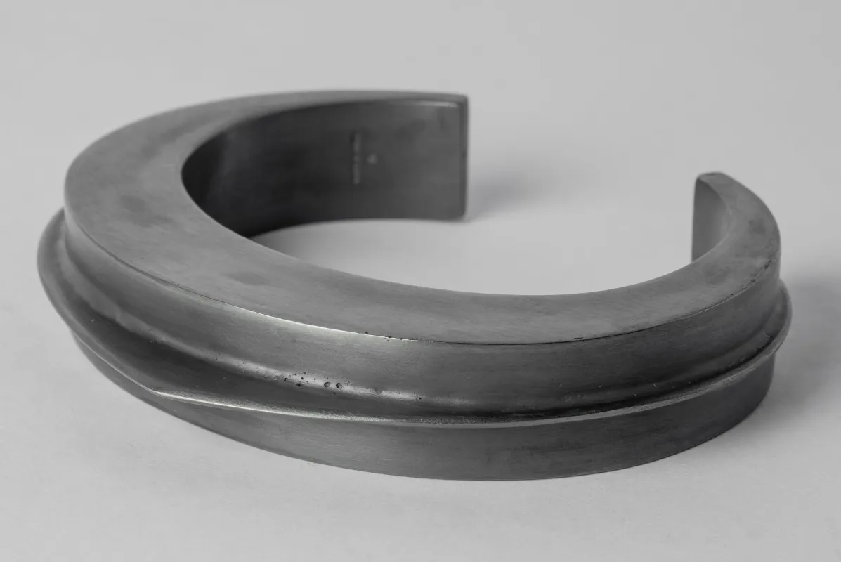 Crescent Folded Bracelet (Distortion Blade, 1 fold, 15mm, KAS) sold by Parts of Four