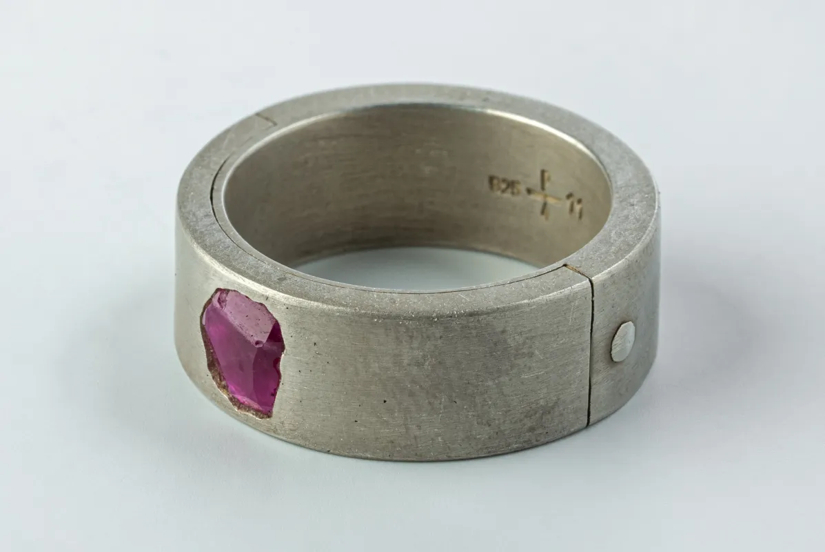 Sistema Ring (0.6 CT, Single Ruby Slice, 9mm, DA+RUB) sold by Parts of Four