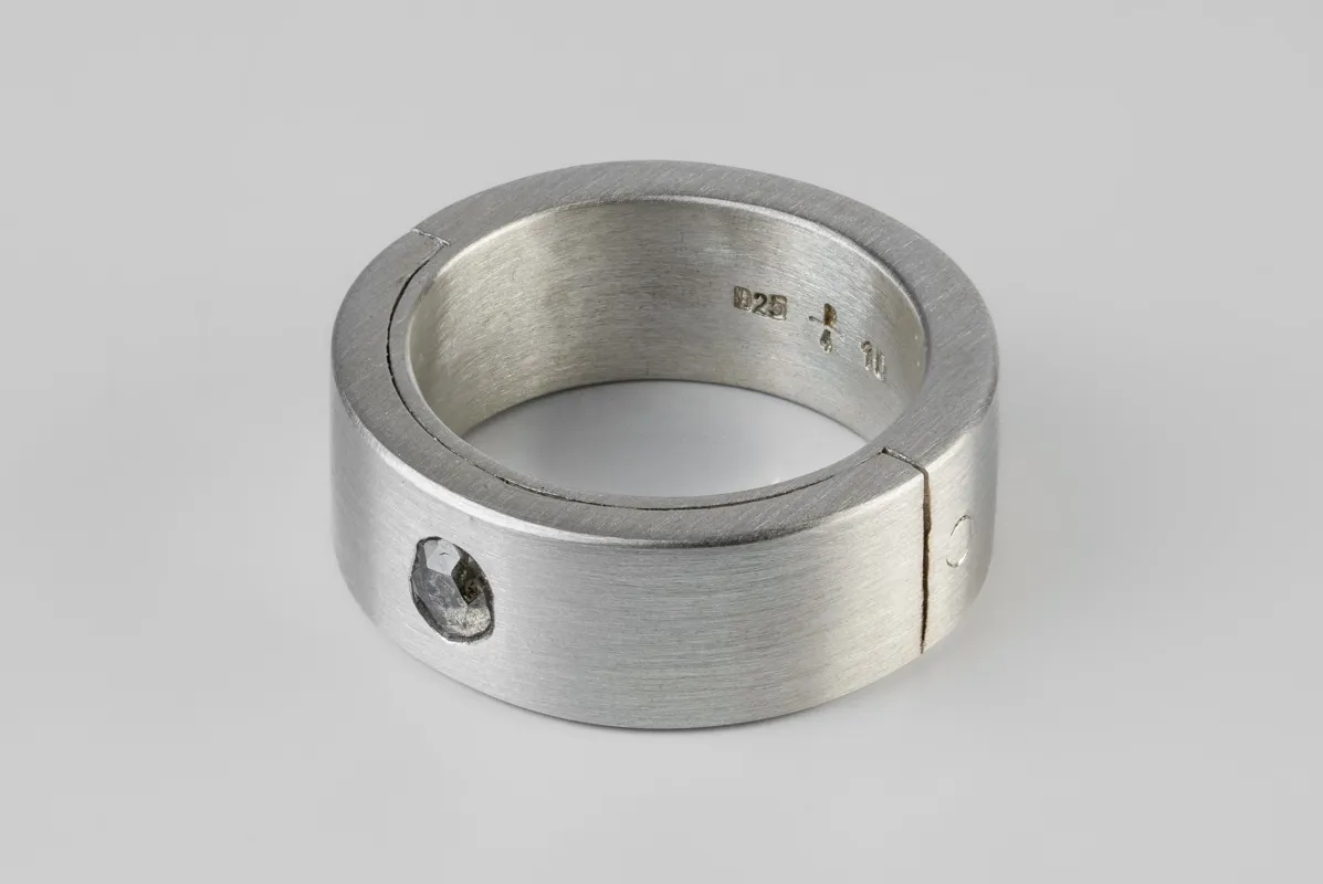 Sistema Ring (0.2 CT, Tiny Faceted Diamond Slab, 9mm, MA+FCDIA) sold by Parts of Four