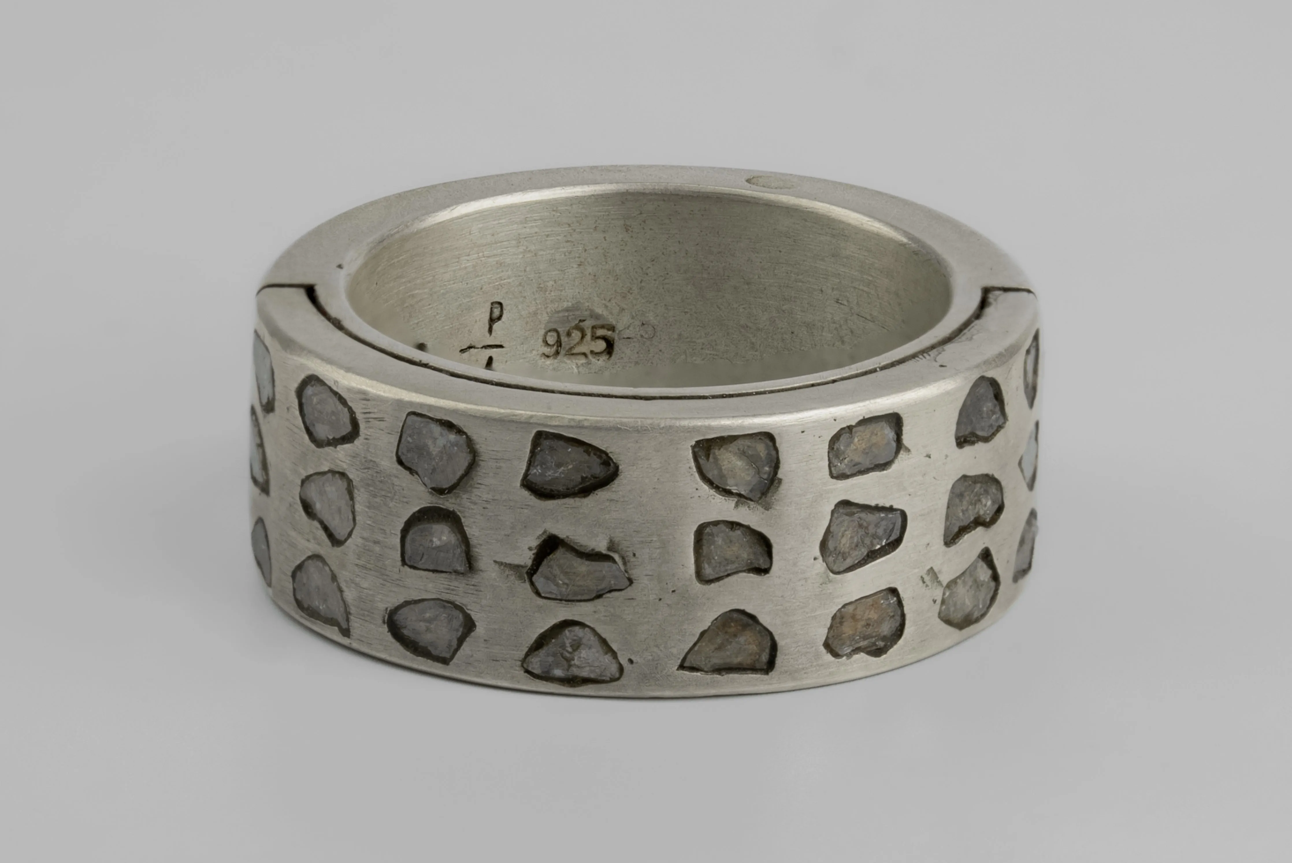 Sistema Ring (Linear Mega Pavé, 9mm, DA+DIA) sold by Parts of Four product image thumbnail 3