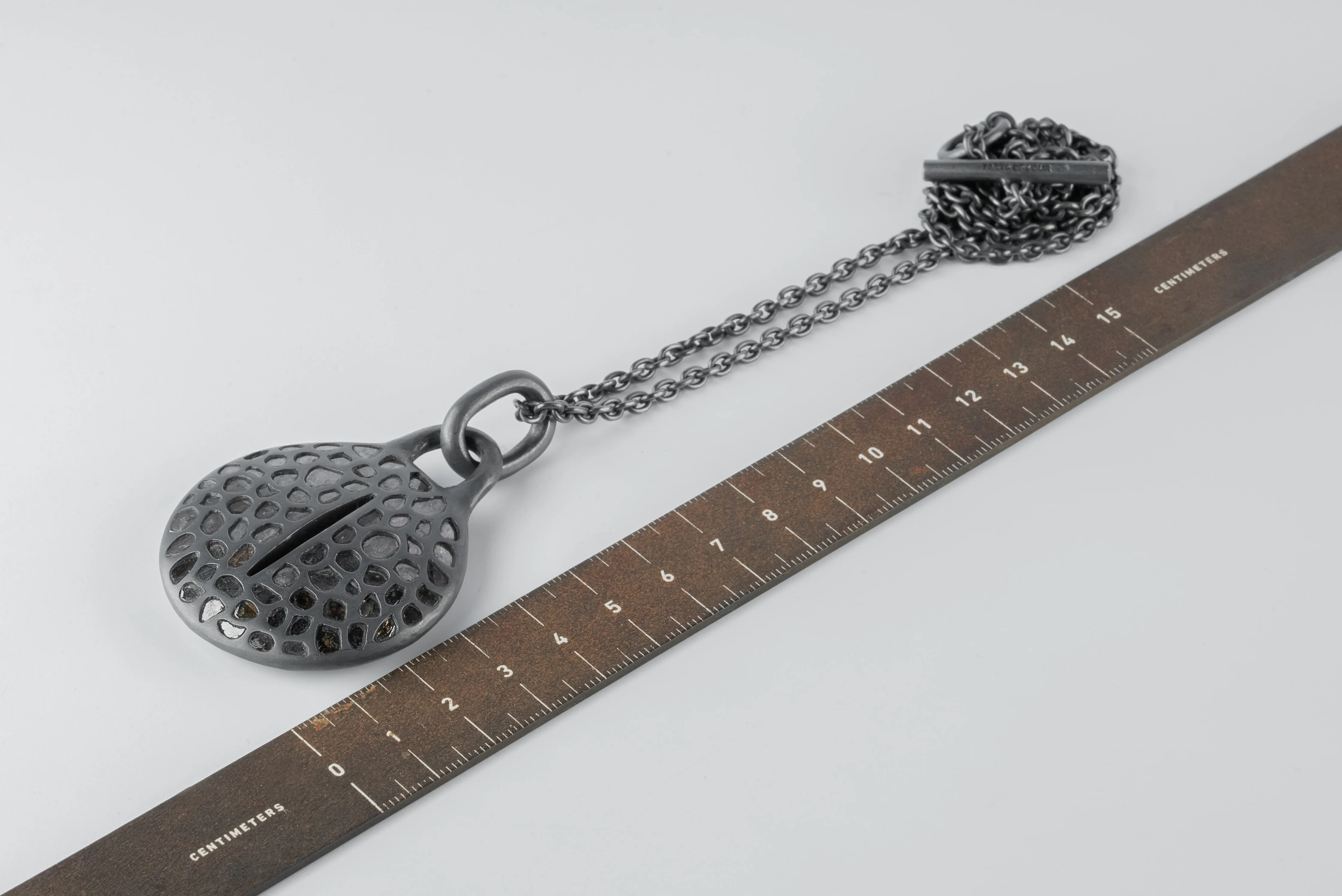 Disk Necklace (45mm, Slit, Mega Pavé, KA+DIA) sold by Parts of Four product image thumbnail 5