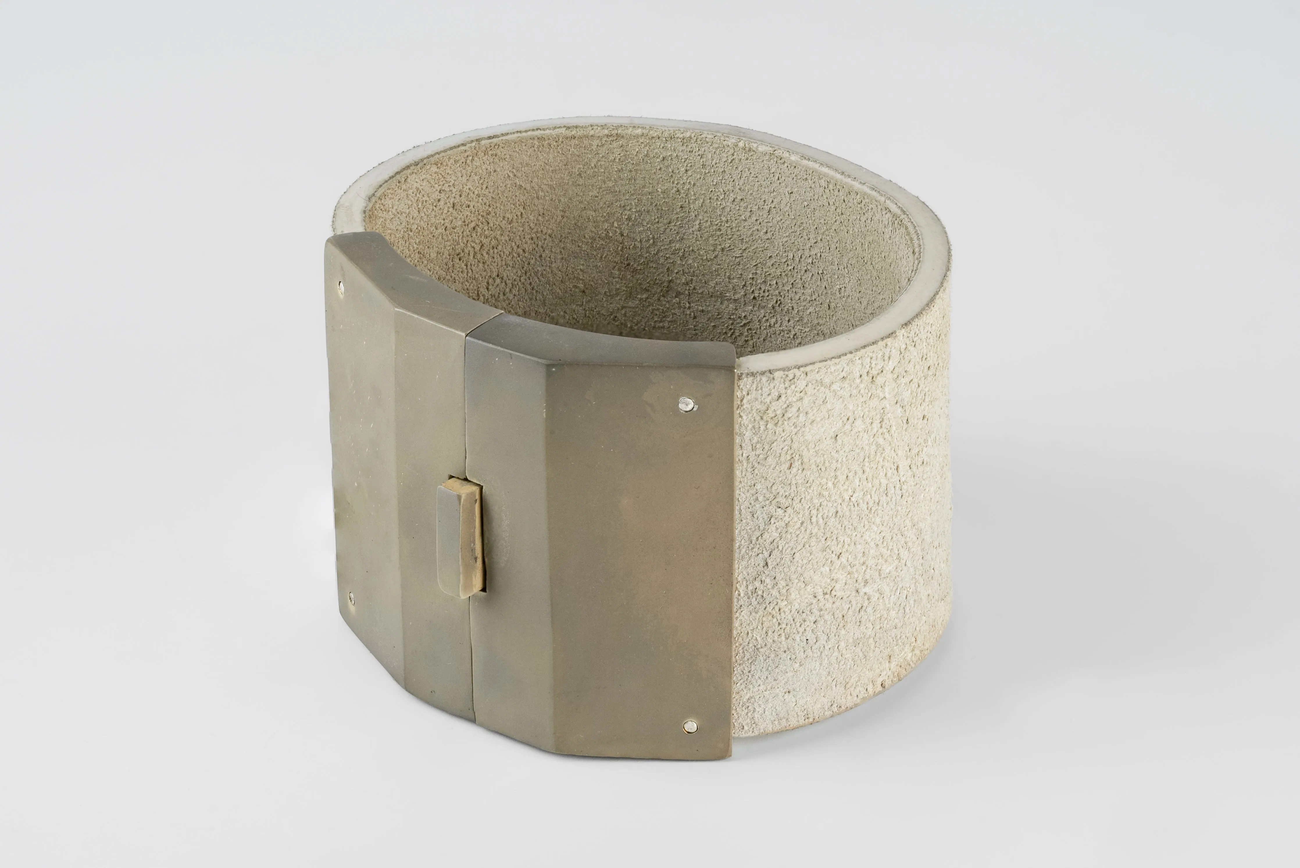 Box Lock Bracelet (Facet, Wide, FLE+UAS) sold by Parts of Four