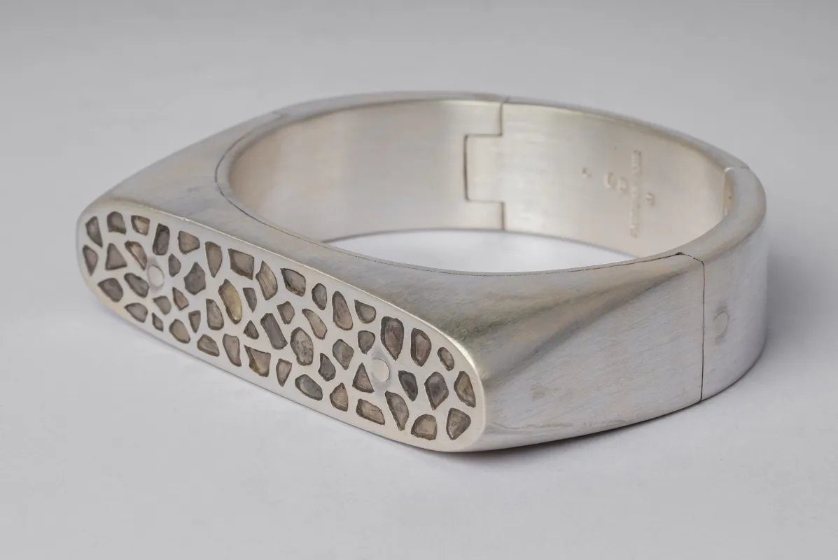 Sistema Bracelet v2 (Oval, 17mm, Mega Pavé, MA+DIA) sold by Parts of Four