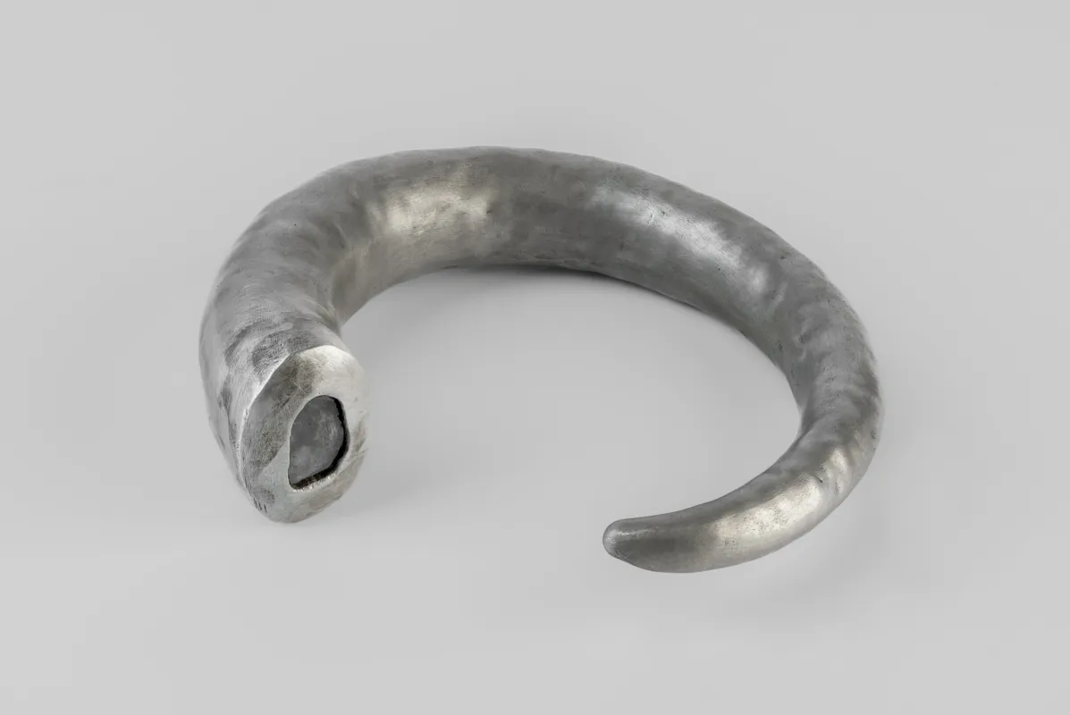 Horn Bracelet (Hoof Set, 0.6 CT, Diamond Slab, DA+DIA) sold by Parts of Four