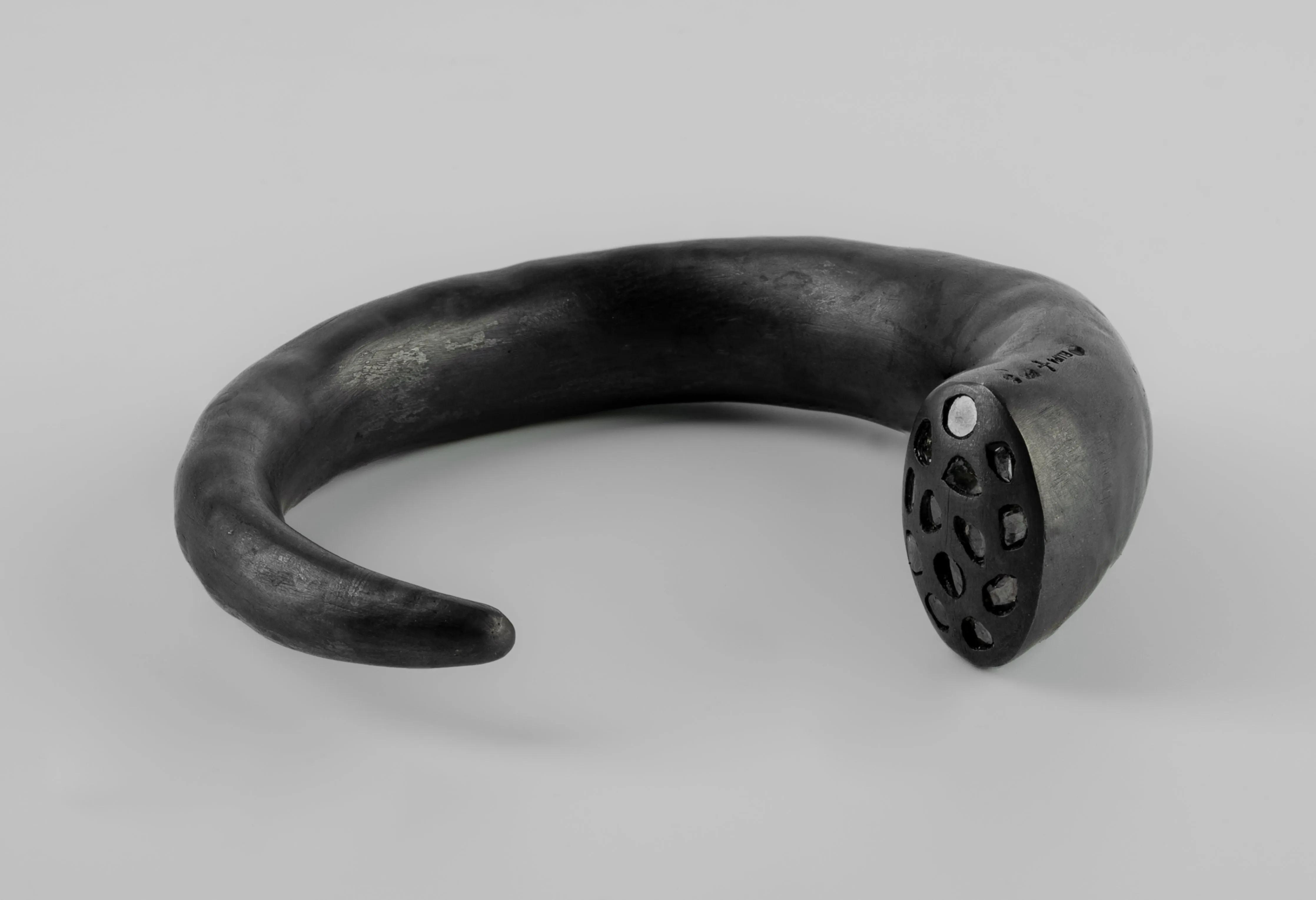 Horn Bracelet (Hoof Set, Mega Pavé, KA+DIA) sold by Parts of Four product image thumbnail 3