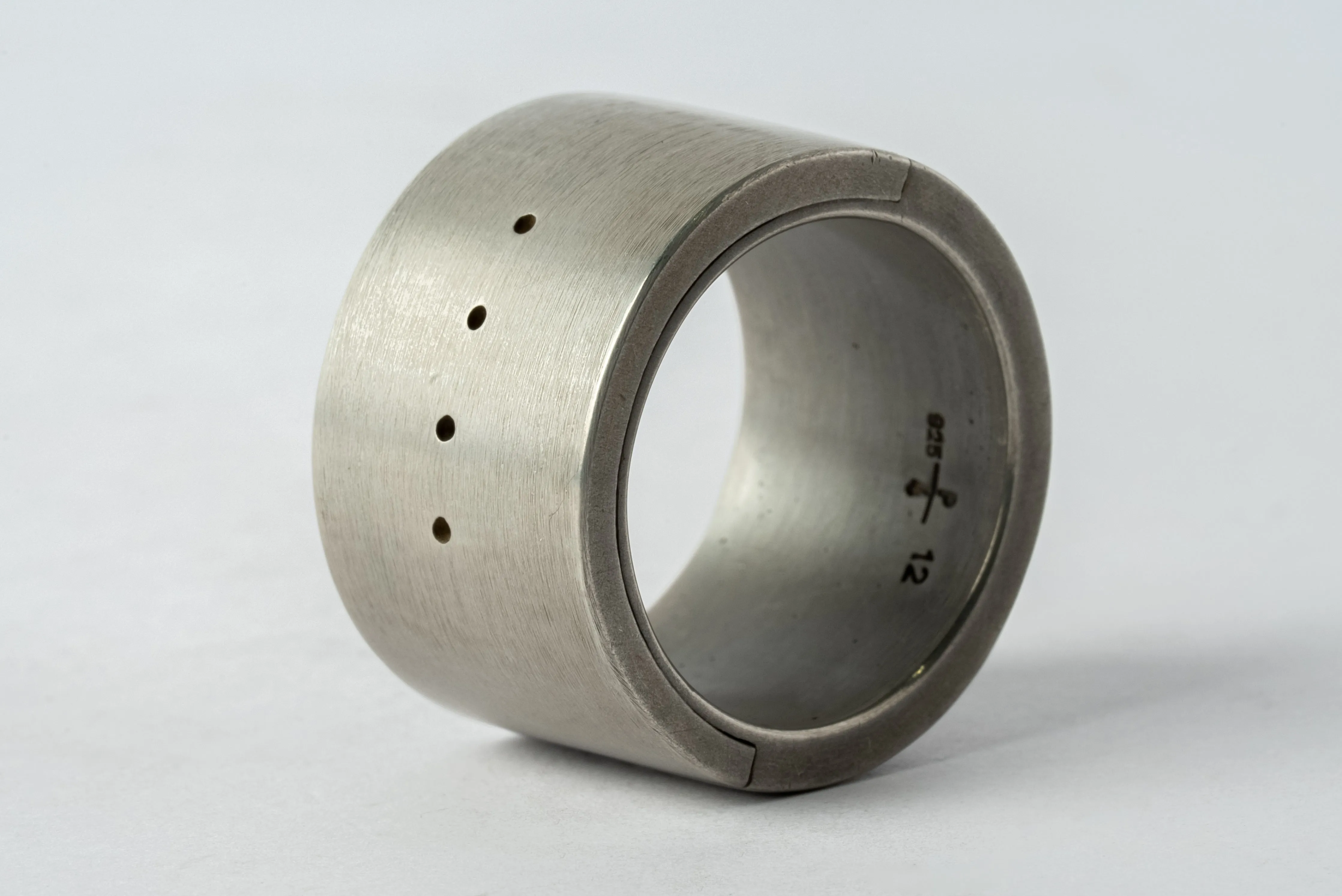 Sistema Ring (4-hole, 17mm, DA) sold by Parts of Four product image thumbnail 3