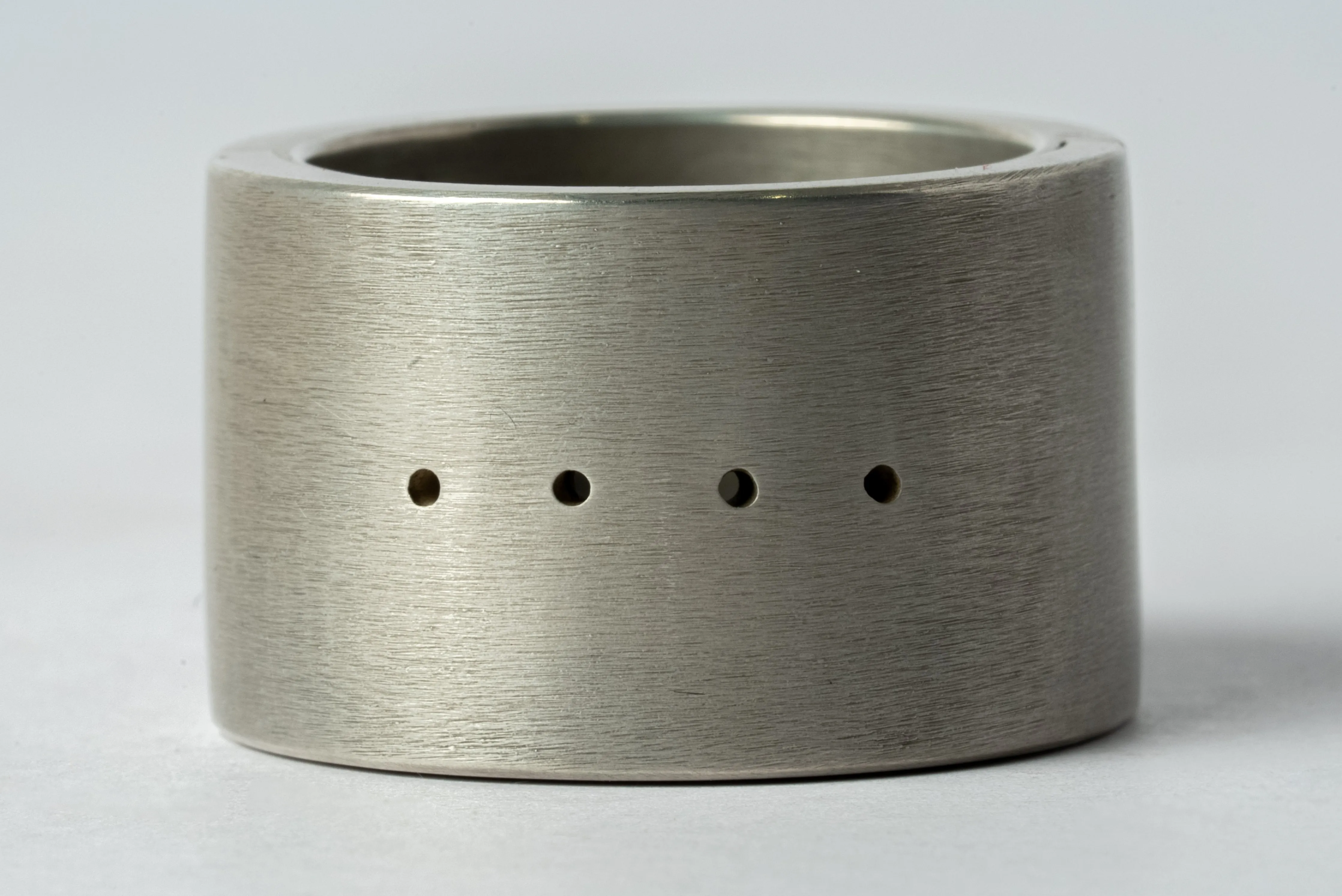 Sistema Ring (4-hole, 17mm, DA) sold by Parts of Four product image thumbnail 2
