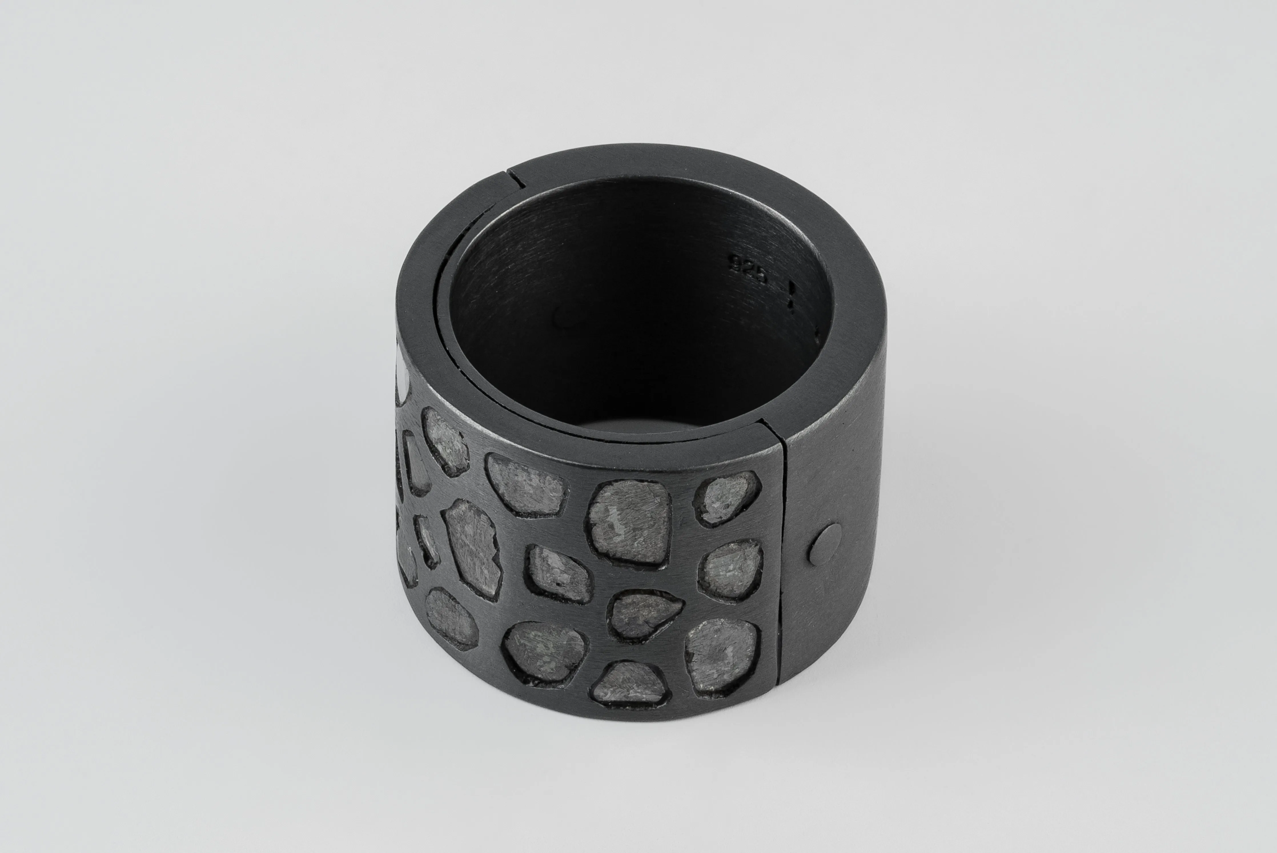 Sistema Ring (Mega Pavé, 17mm, KA+DIA) sold by Parts of Four