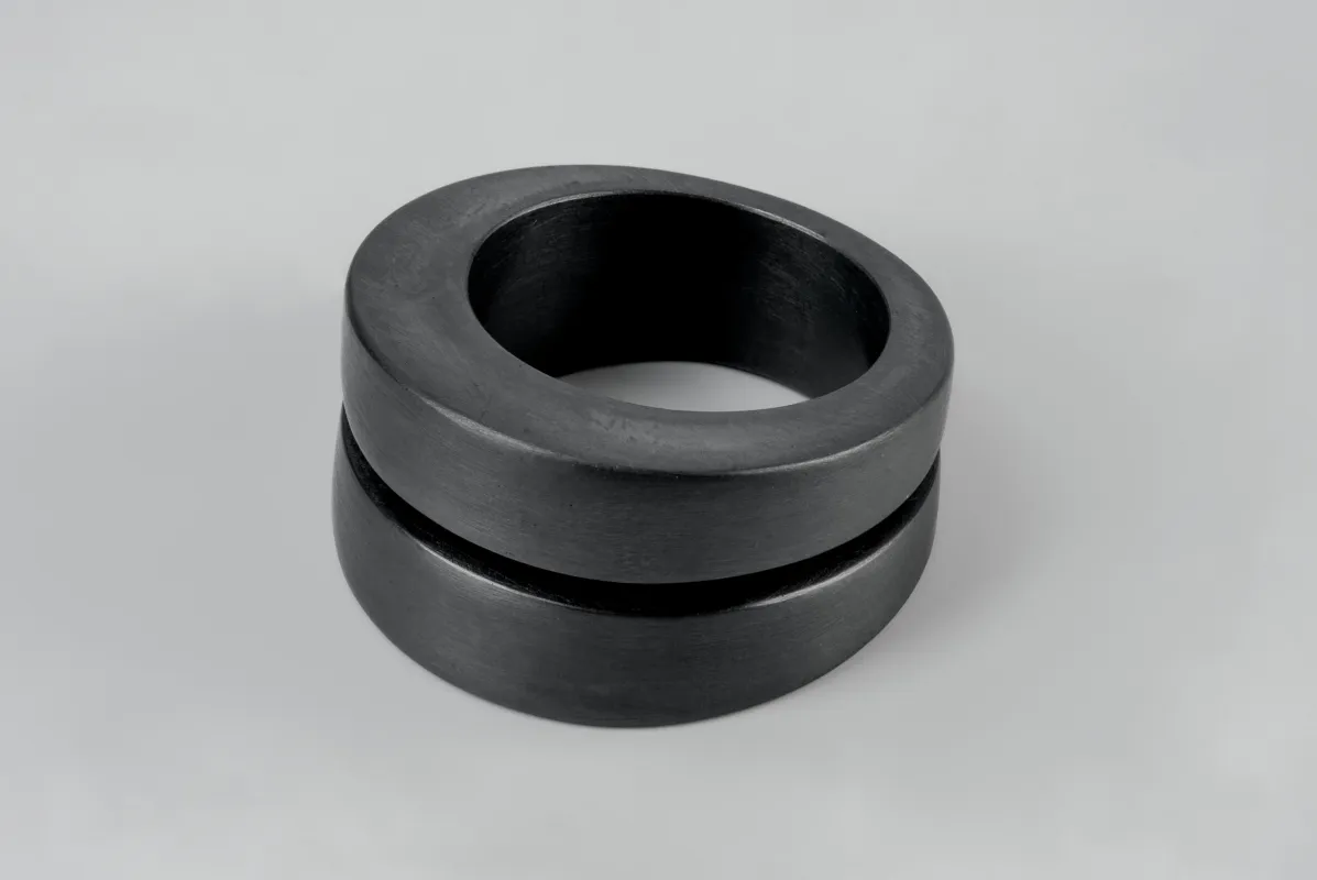 Crevice Ring v2 (Narrow, KA) sold by Parts of Four