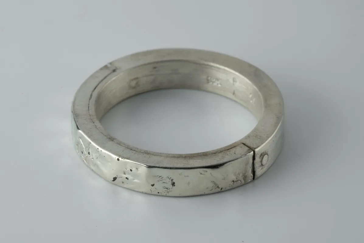 Sistema Ring (Fuse, 4mm, MA10KW) sold by Parts of Four