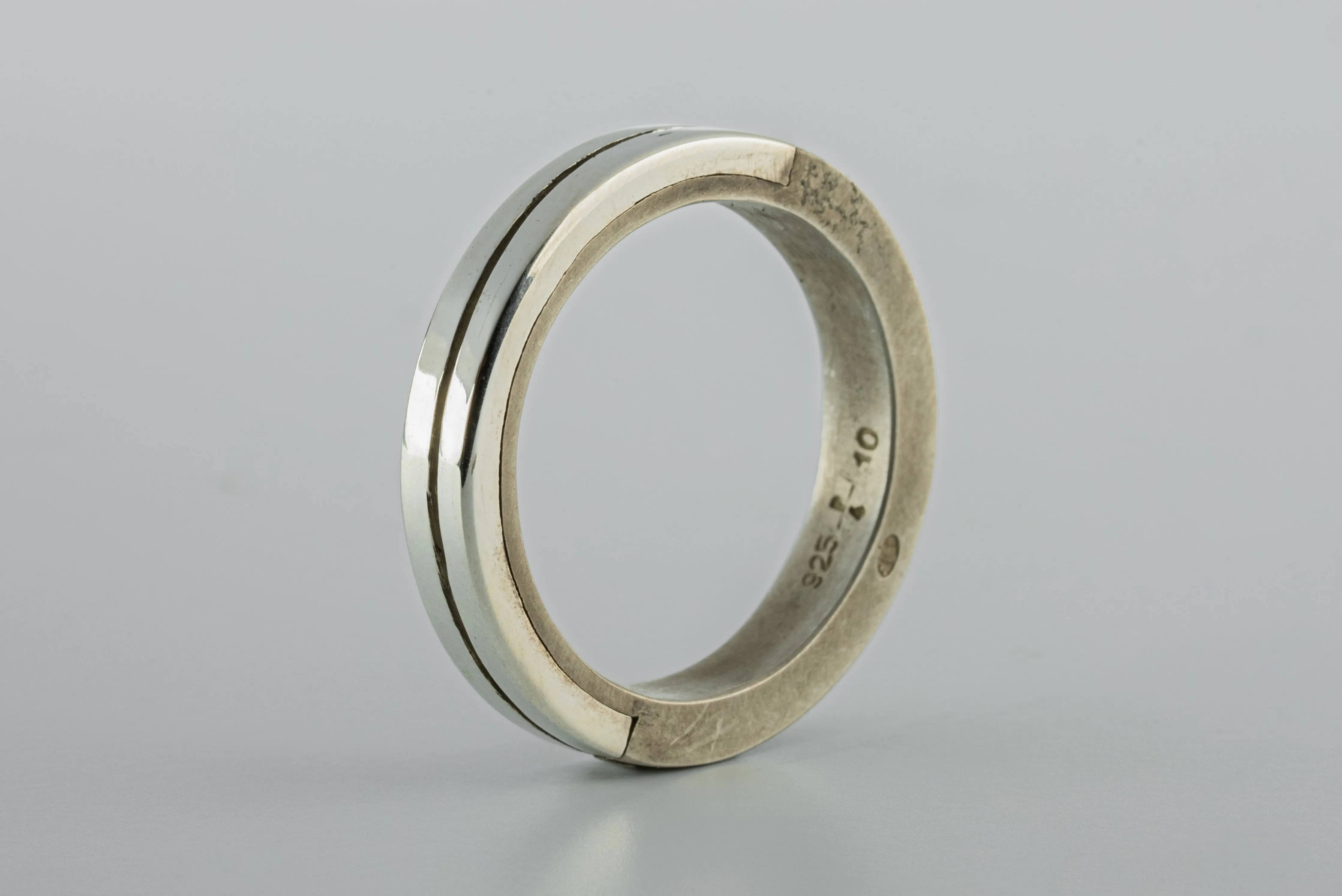 Sistema Ring (Line, 4mm, DA+PA) sold by Parts of Four product image thumbnail 2