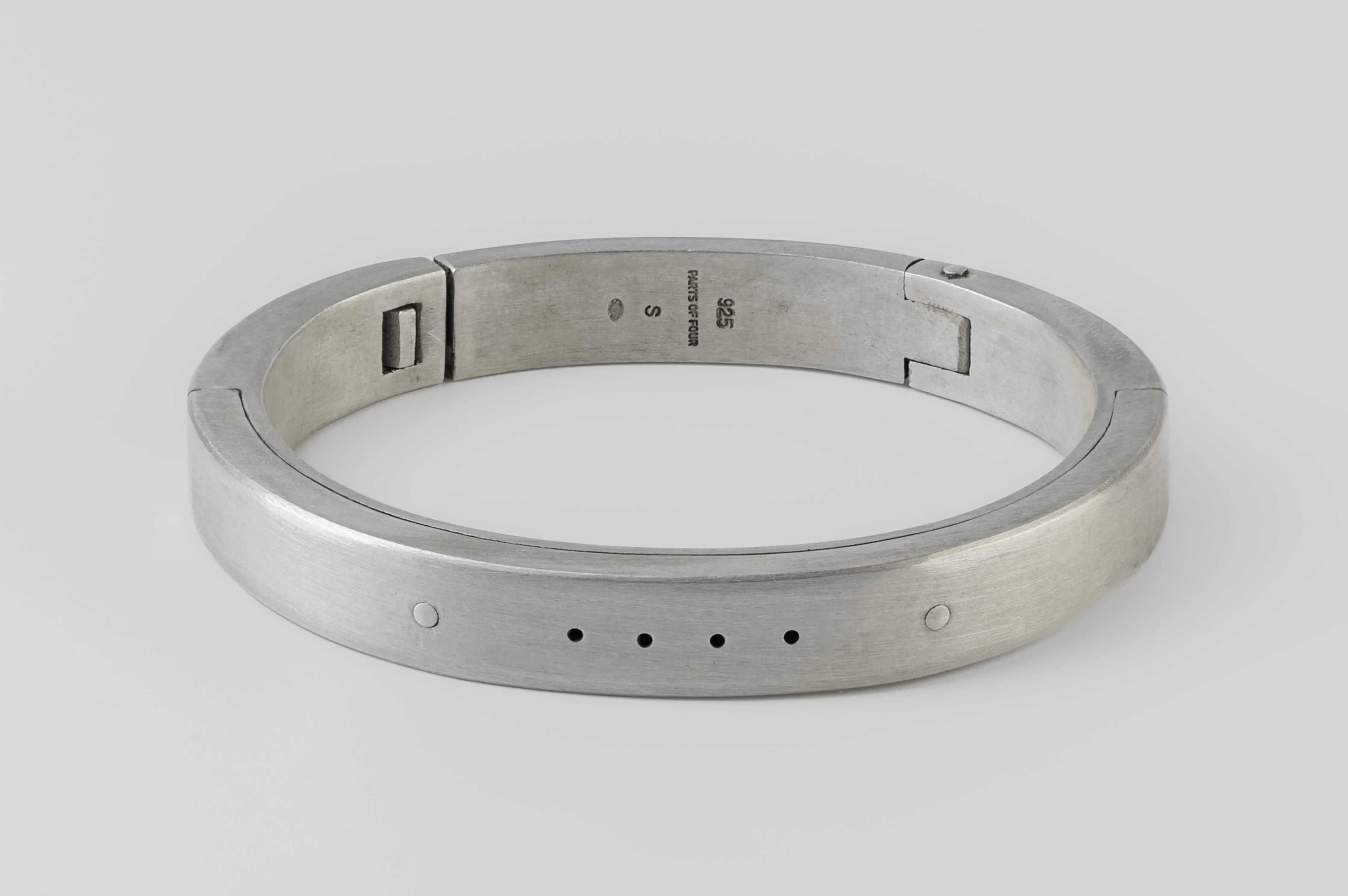Sistema Bracelet v2 (4-hole, 9mm, DA) sold by Parts of Four product image thumbnail 3