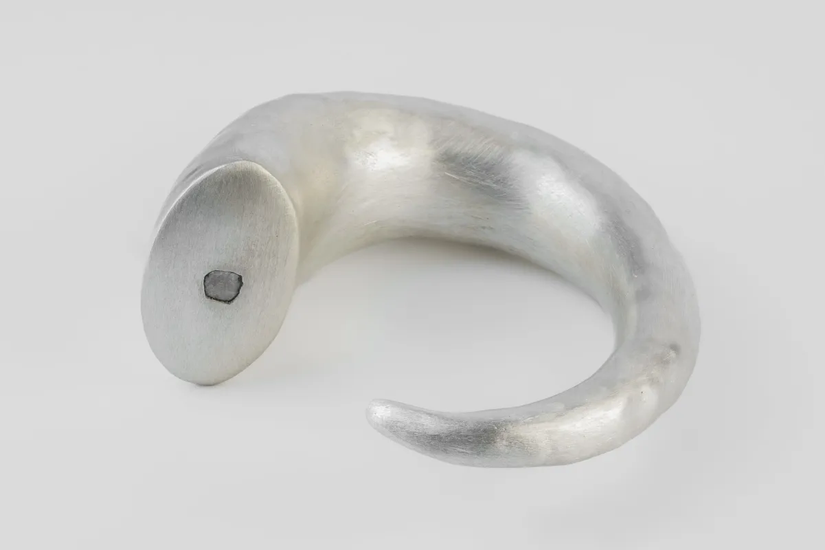 Giant Horn Bracelet (0.4 CT, Hoof Set, MA+DIA) sold by Parts of Four