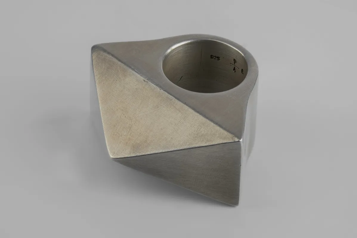 Crescent Bridge Ring (Pyramid Extrusion, 17mm, DA) sold by Parts of Four