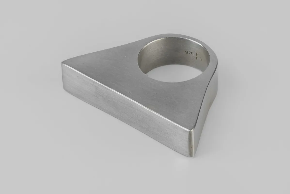 Crescent Bridge Ring (9mm, DA) made by Parts of Four