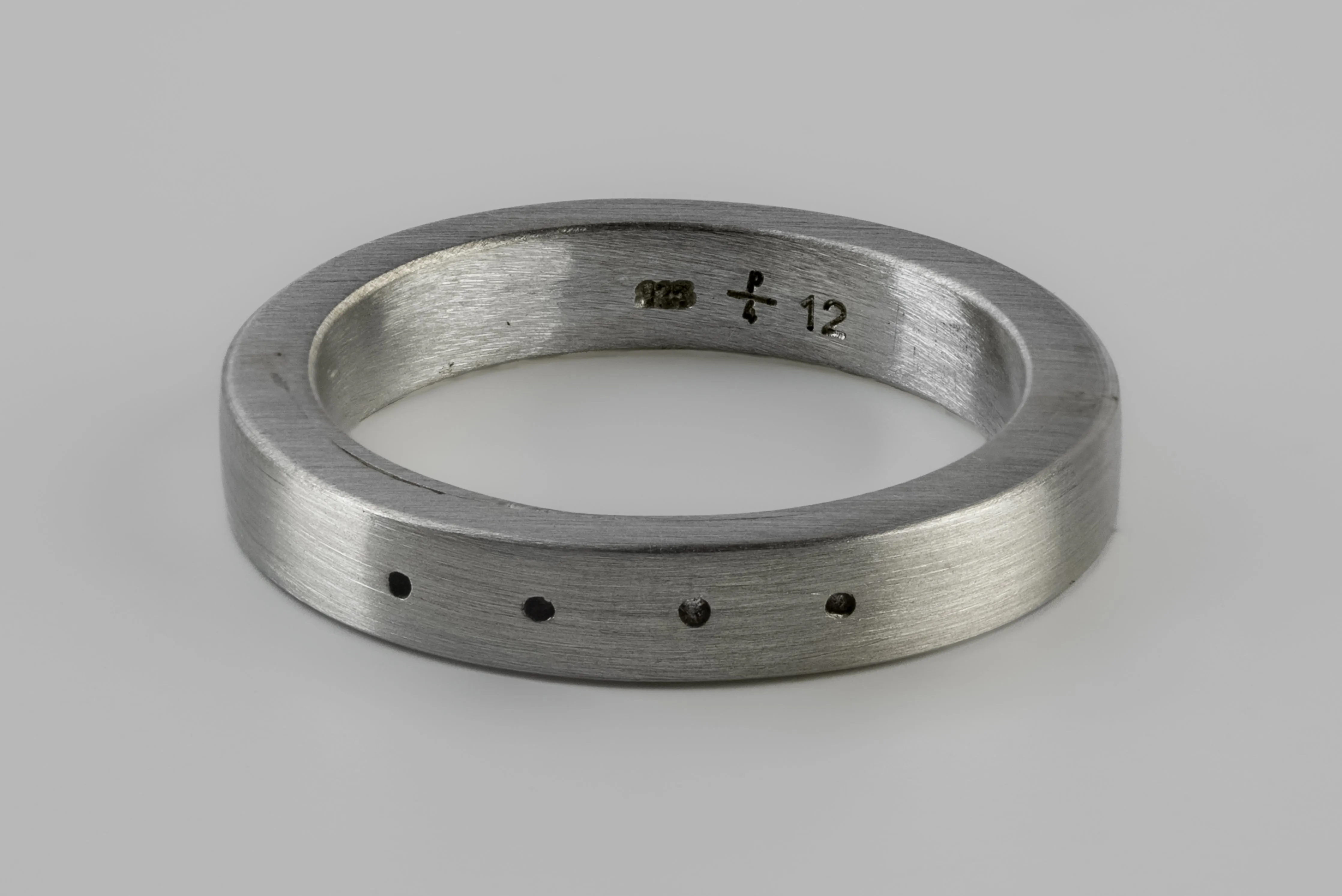 Sistema Ring (4-hole, 4mm, MA) sold by Parts of Four product image thumbnail 3