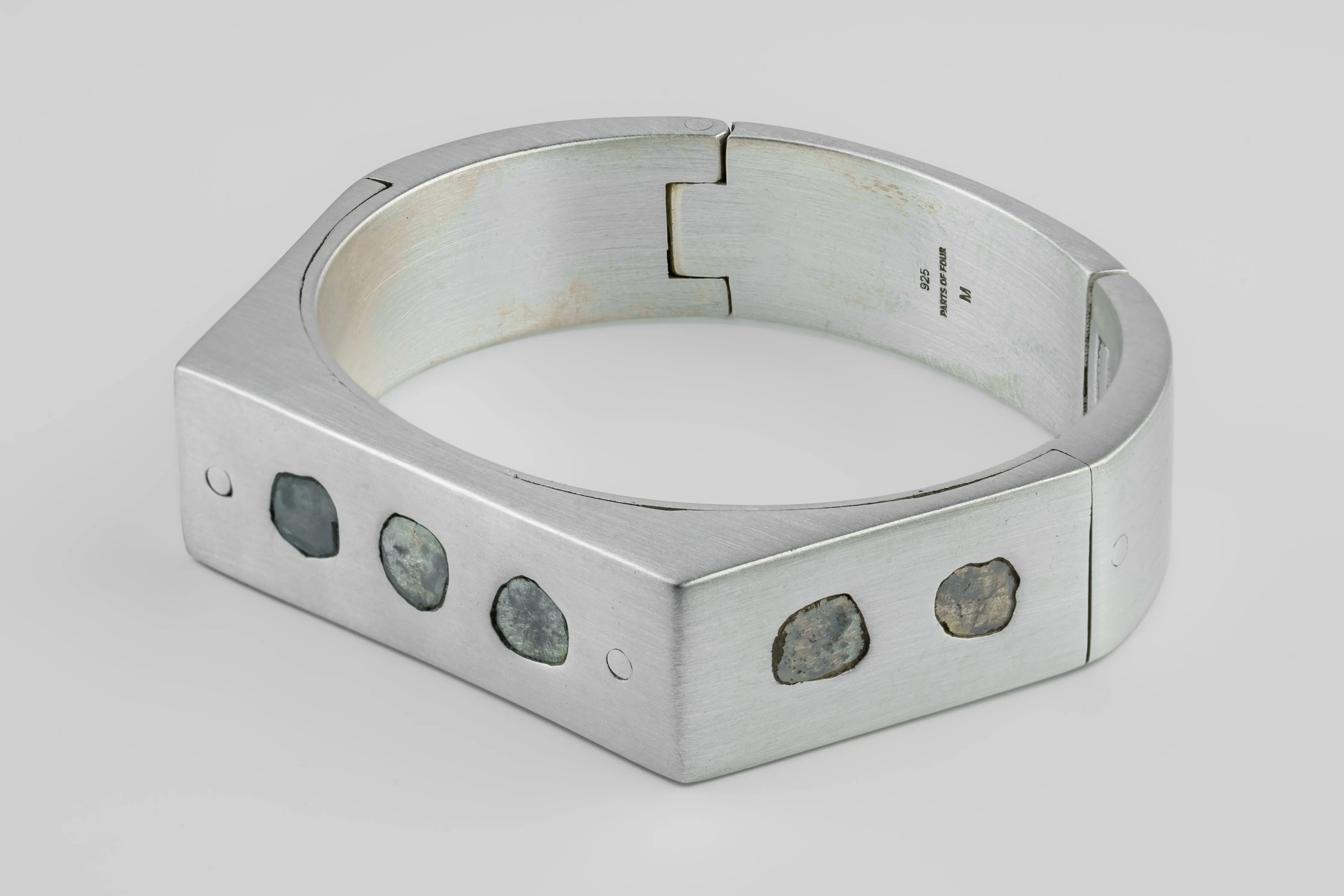 Sistema Bracelet v2 (Facet 7-Stone, 17mm, MA+DIA) sold by Parts of Four