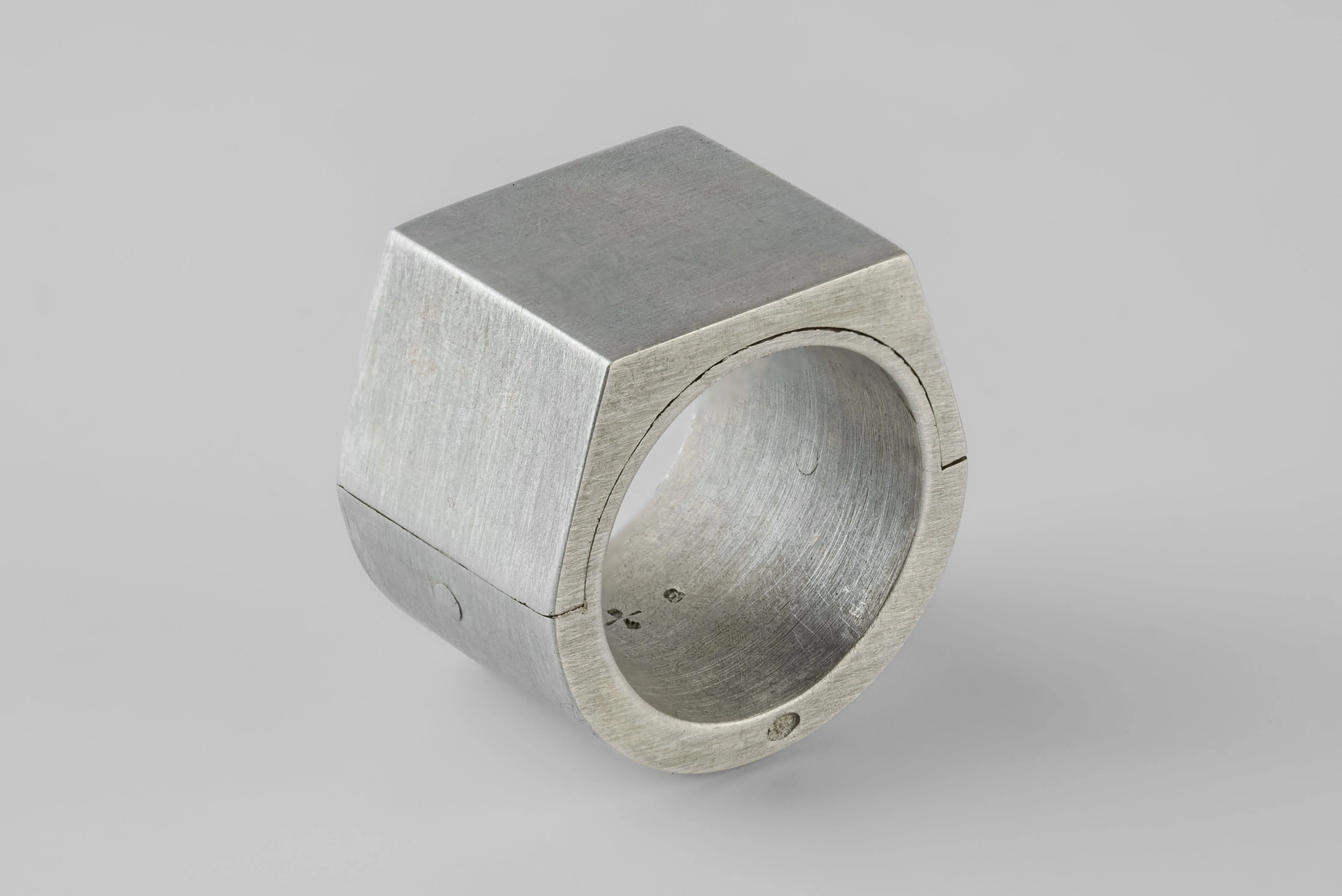 Sistema Ring (Facet, 17mm, DA) sold by Parts of Four product image thumbnail 2