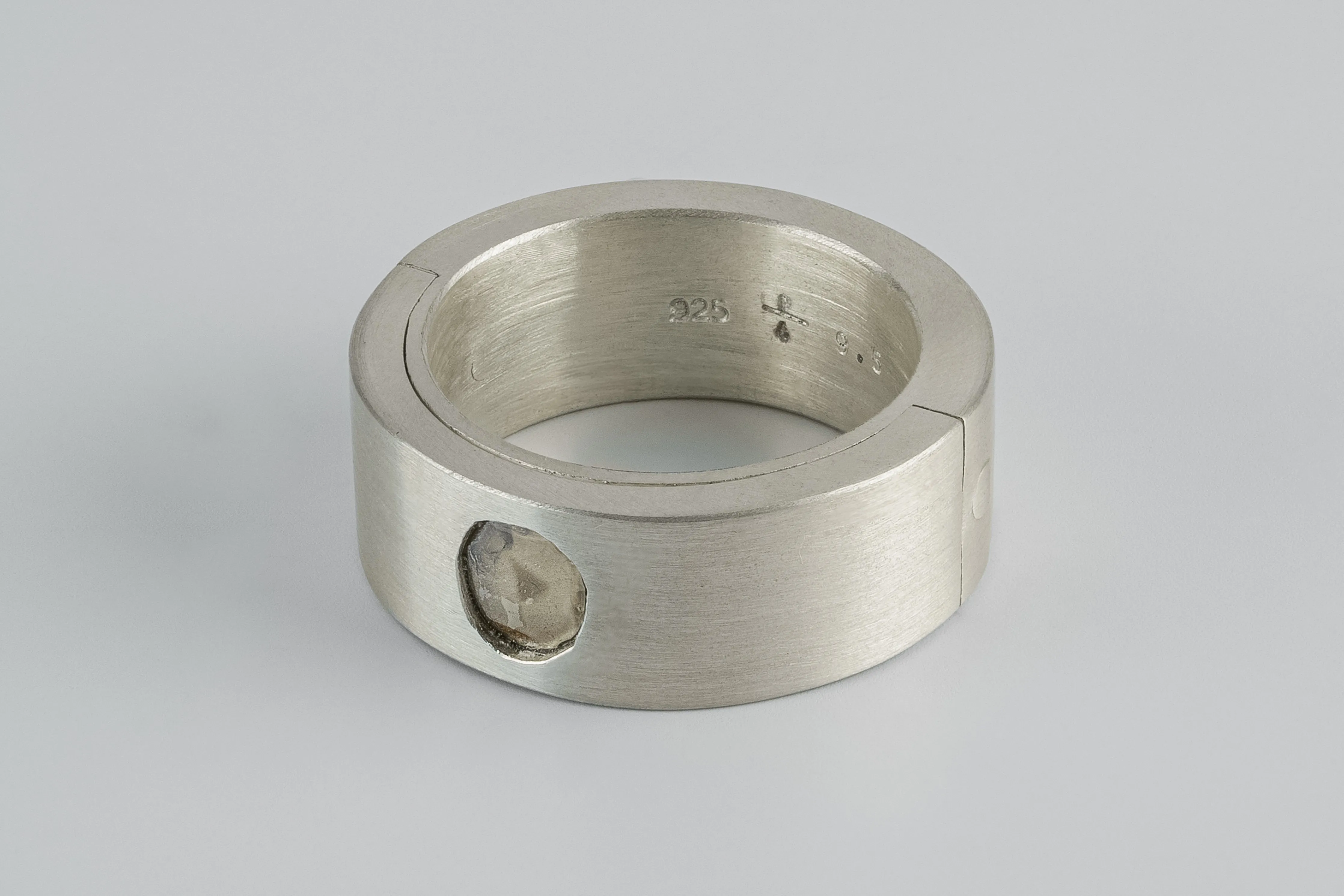 Sistema Ring (0.2 CT, Diamond Slab, 9mm, MA+DIA) sold by Parts of Four product image thumbnail 3