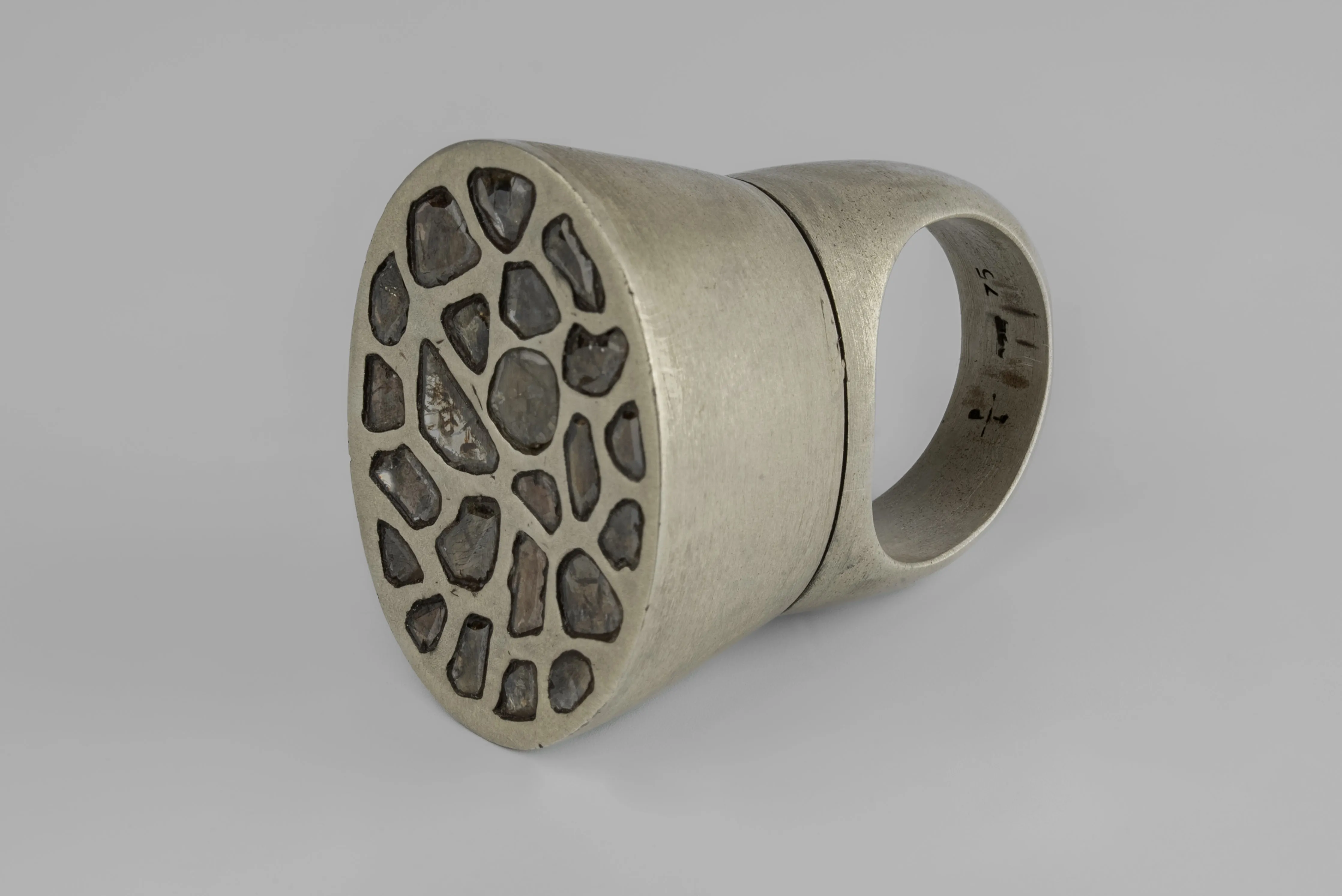 Geo Ring (Elipse, Mega Pavé, DA+DIA) sold by Parts of Four product image thumbnail 2