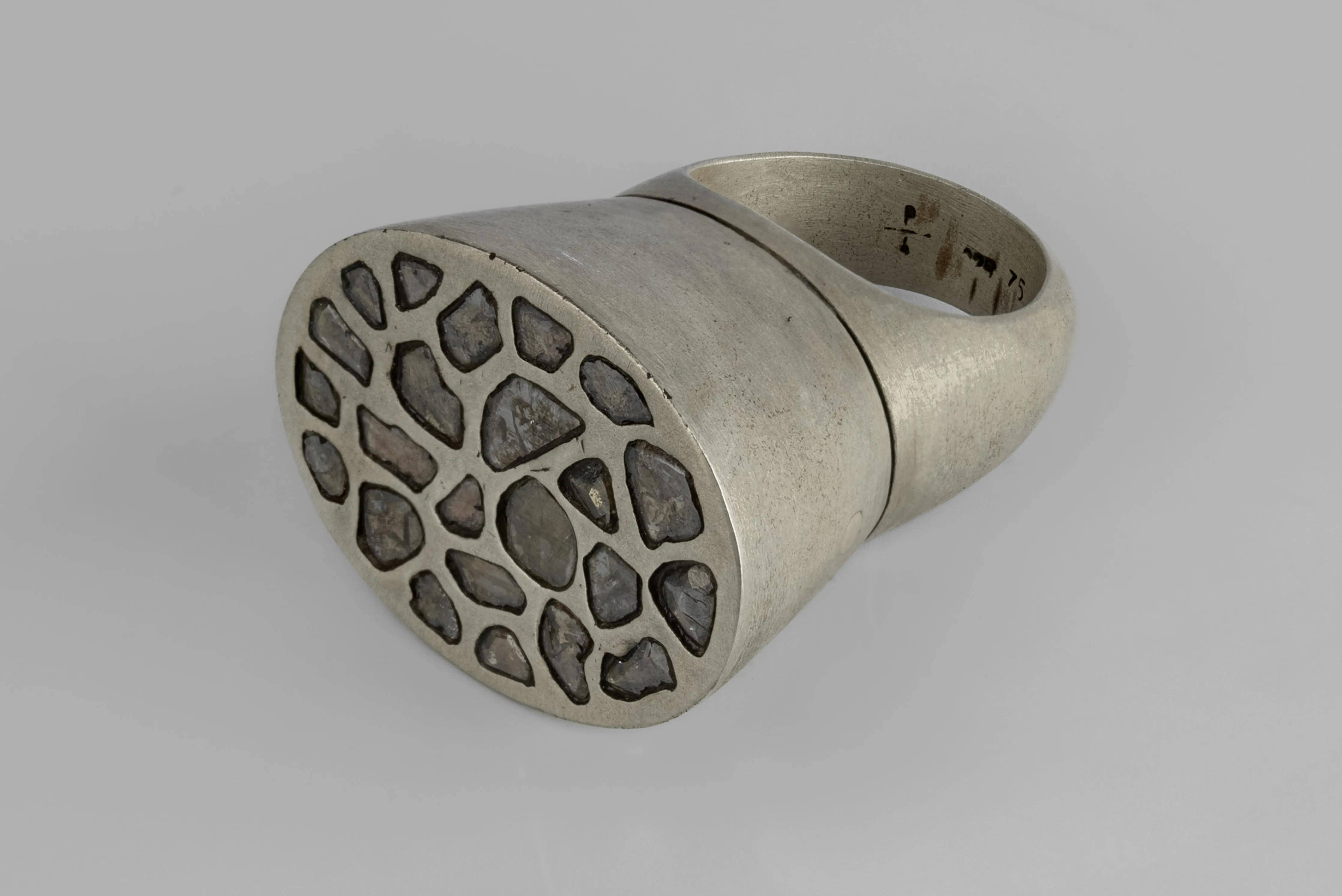 Geo Ring (Elipse, Mega Pavé, DA+DIA) sold by Parts of Four