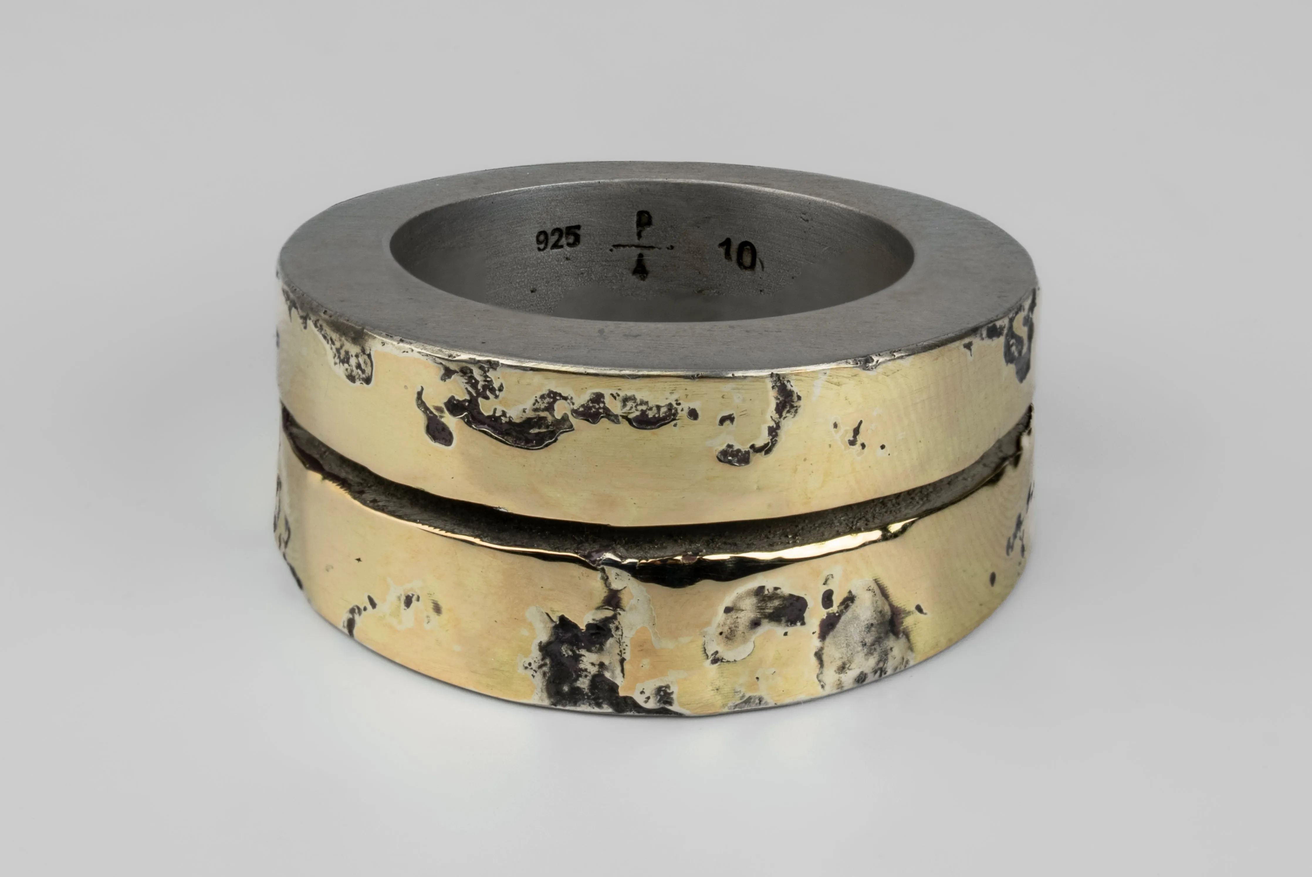 Crevice Ring v2 (Fuse, Narrow, DA18K) sold by Parts of Four product image thumbnail 3