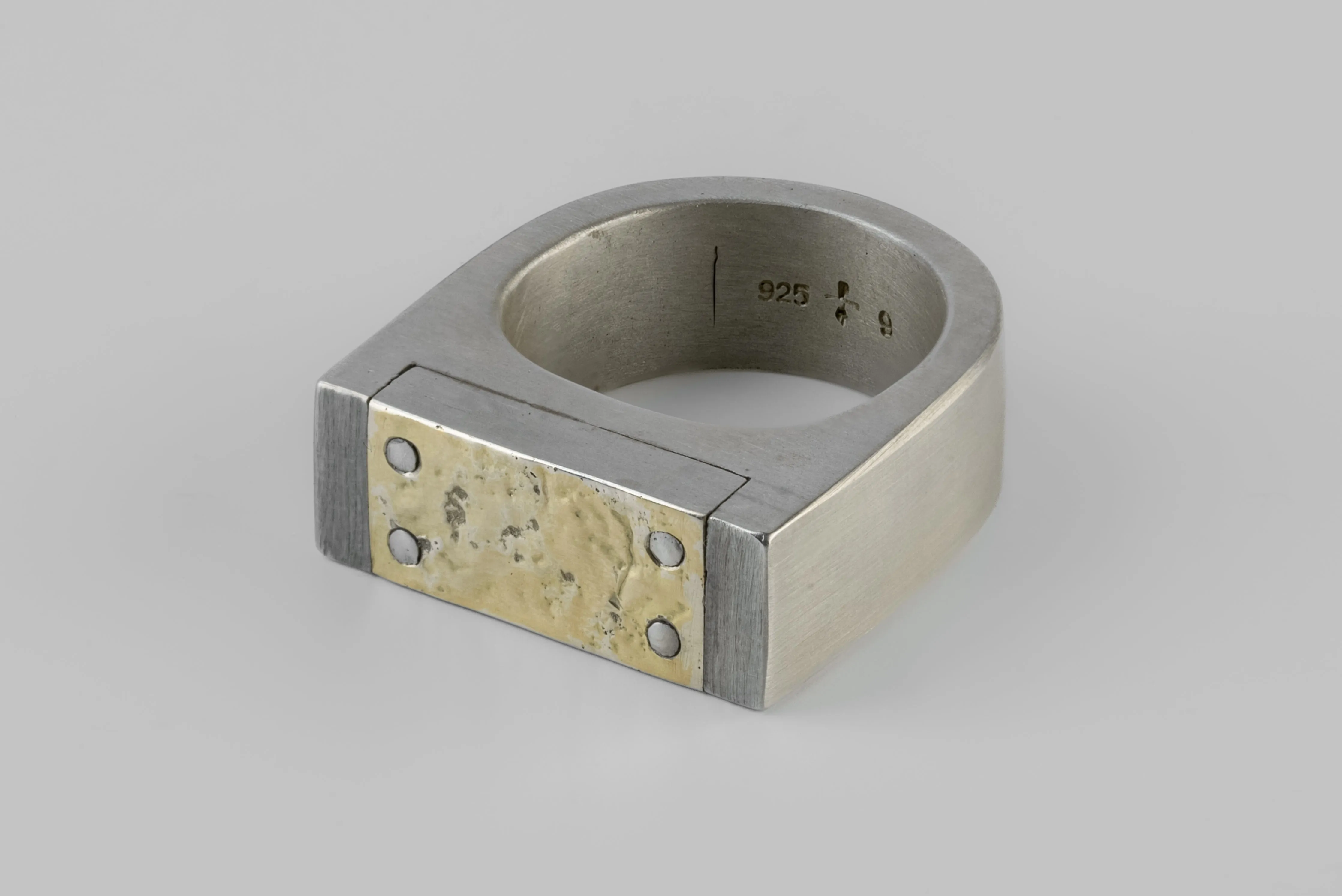 Plate Ring Single (Fuse, 9mm, DA18K) sold by Parts of Four