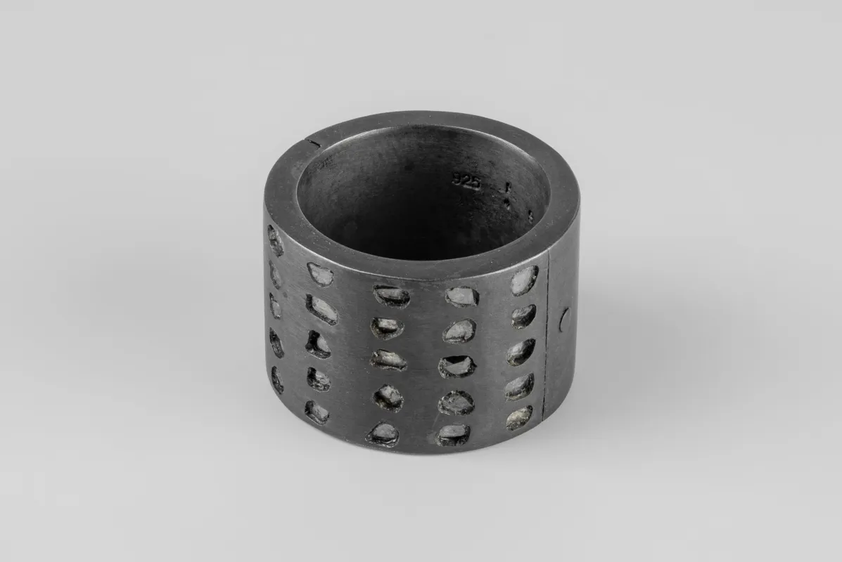 Sistema Ring (Linear Mega Pavé, 17mm, KA+DIA) sold by Parts of Four